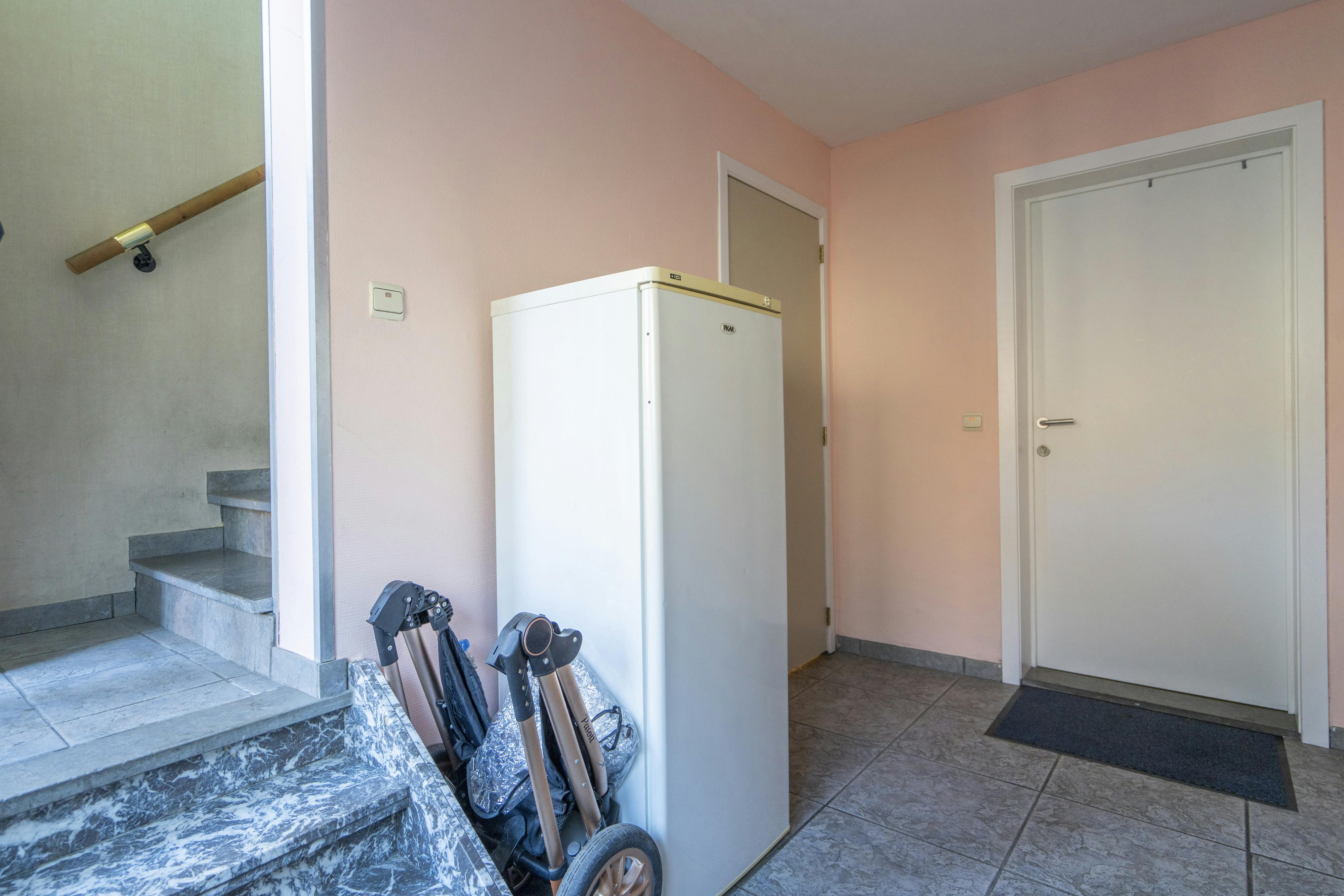 Opbrengsteigendom met twee appartementen te koop in Kortrijk foto 35