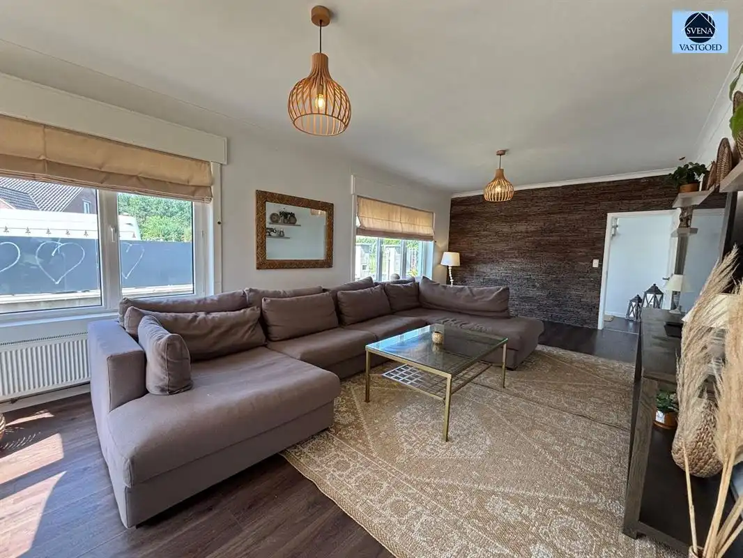 VERNIEUWDE WONING MET 4 SLAAPKAMERS EN TUIN  foto 4