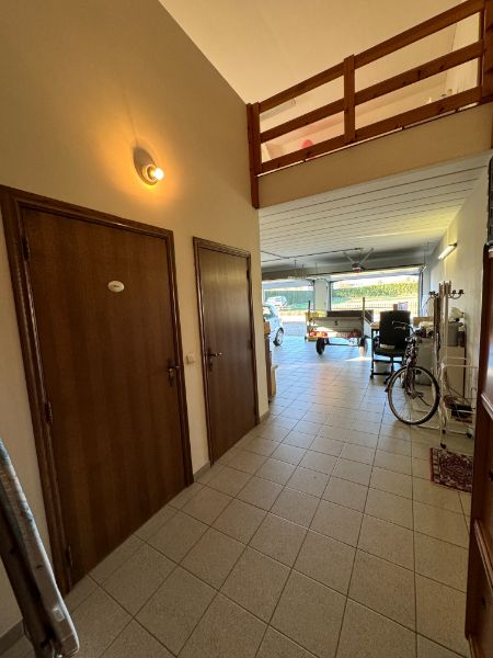 Riante hoeve op zonnig perceel 1530m²! foto 14