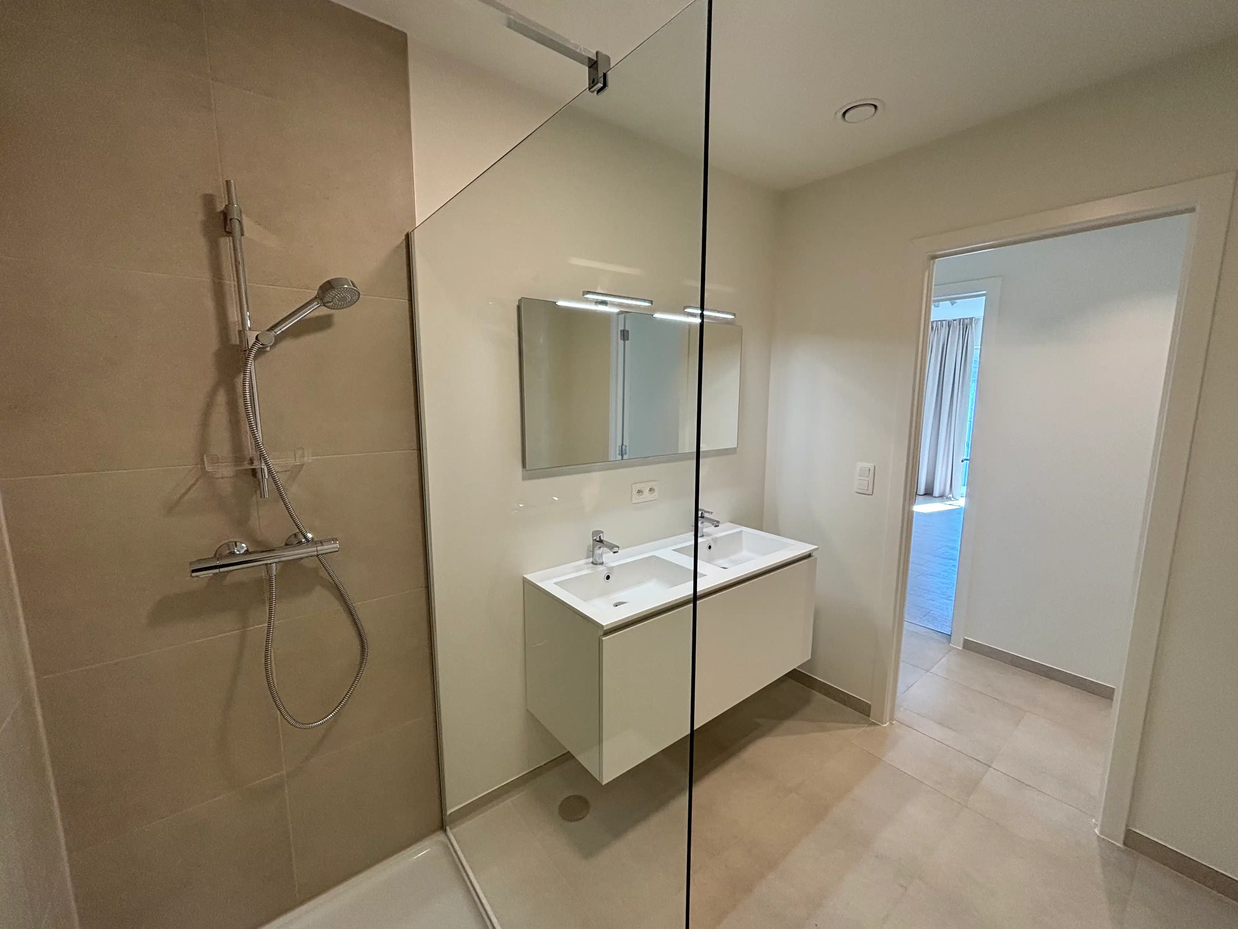 Exclusief & Duurzaam: Appartement met 2 slaapkamers + bureau te Koningslo foto 10