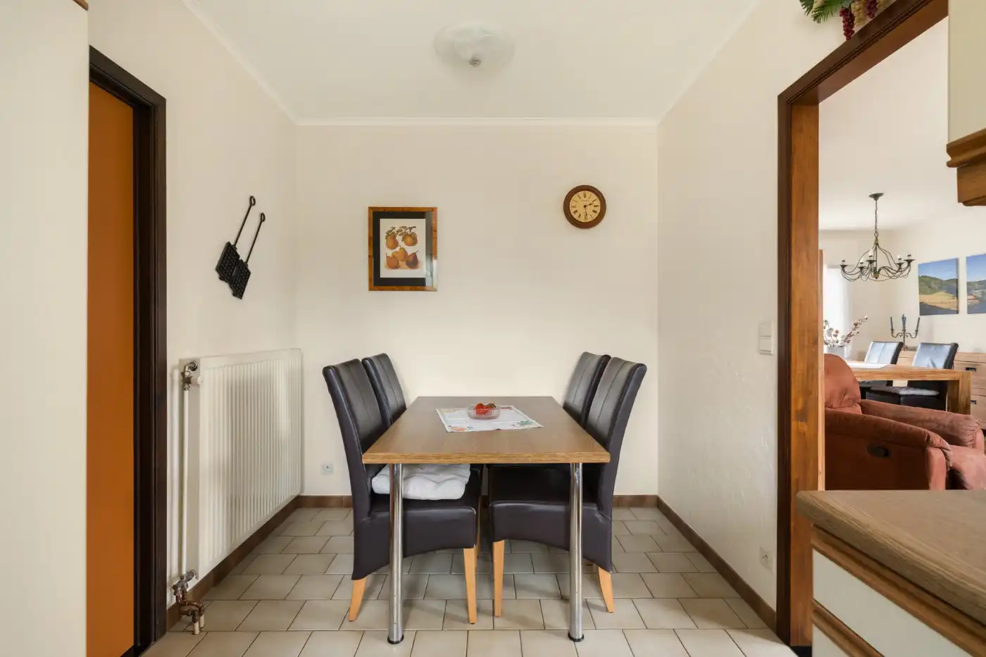 Vrijstaande woning met 3 slpk. tuin en inpandige garage foto 9