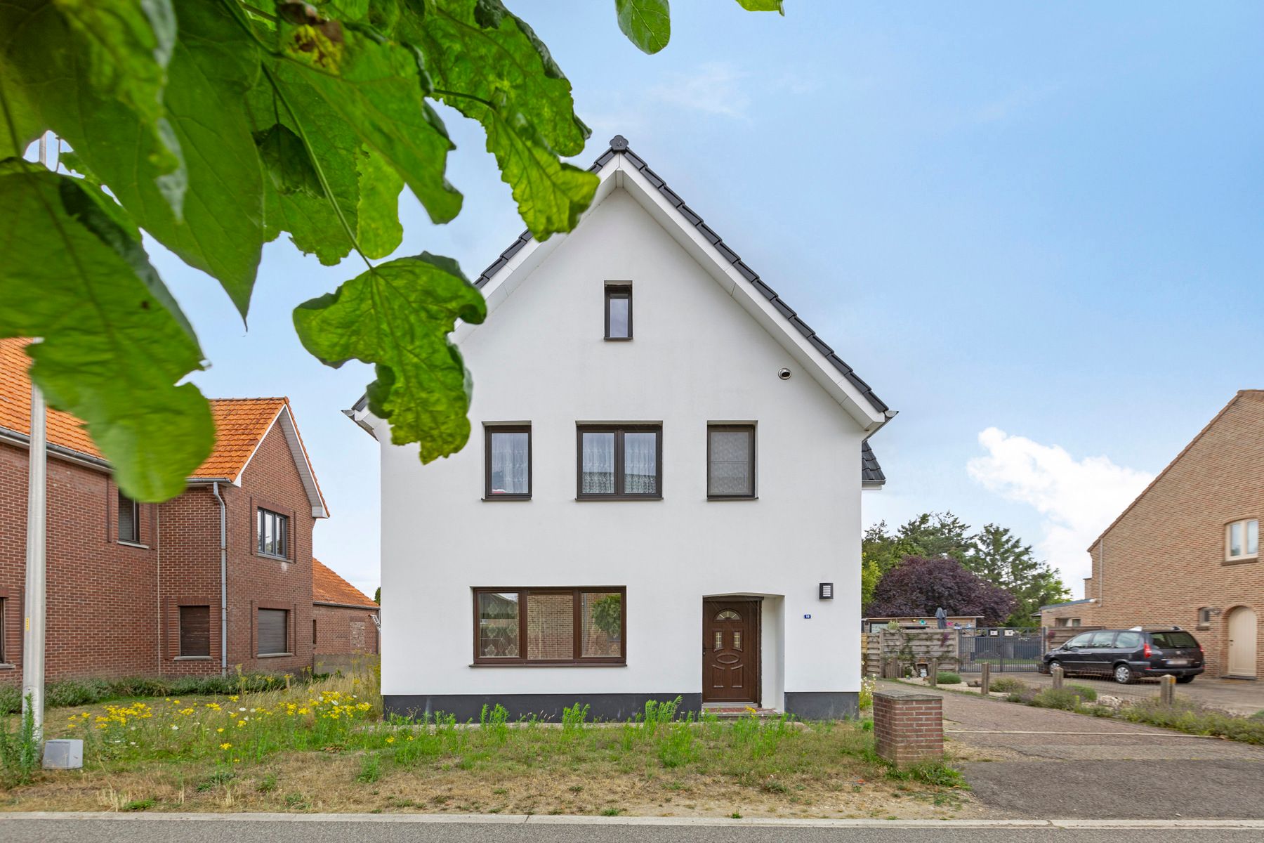 Gerenoveerde woning met drie slaapkamers foto 3