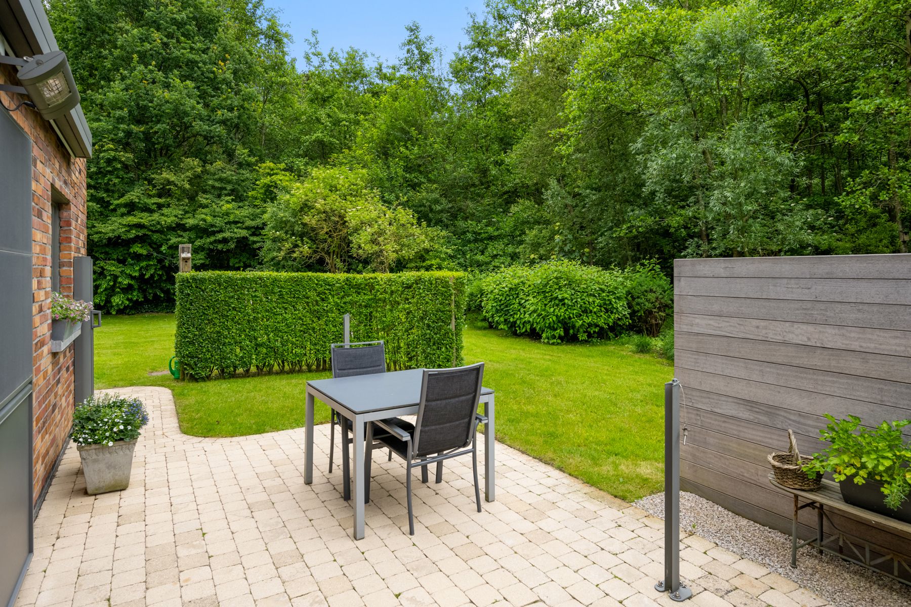 Energiezuinige villa met privé bos en prachtige tuin. foto 21
