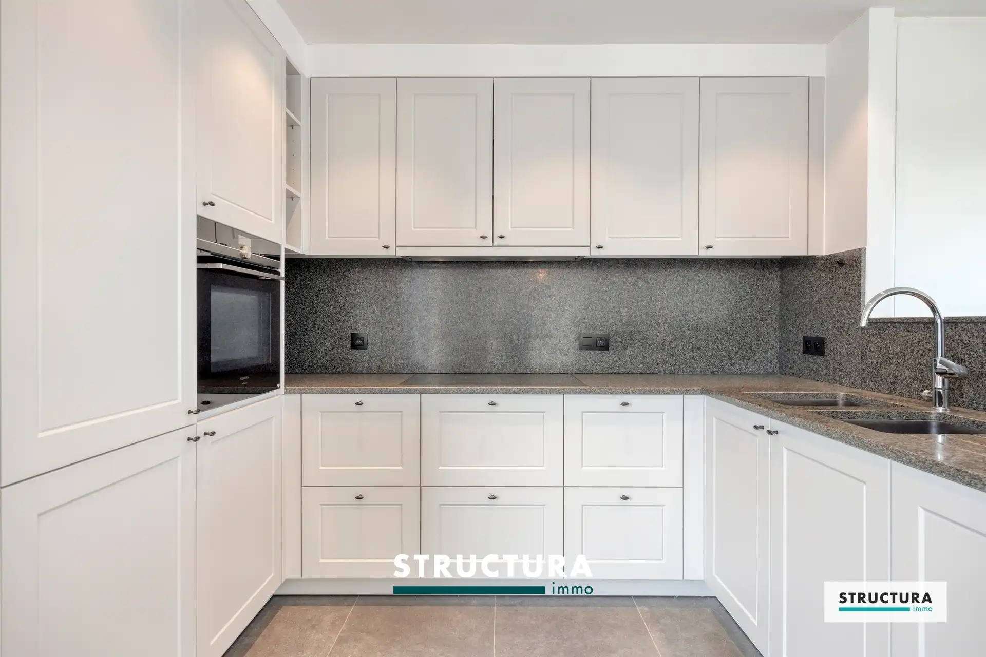 Luxueus appartement op de bovenste verdieping foto 7