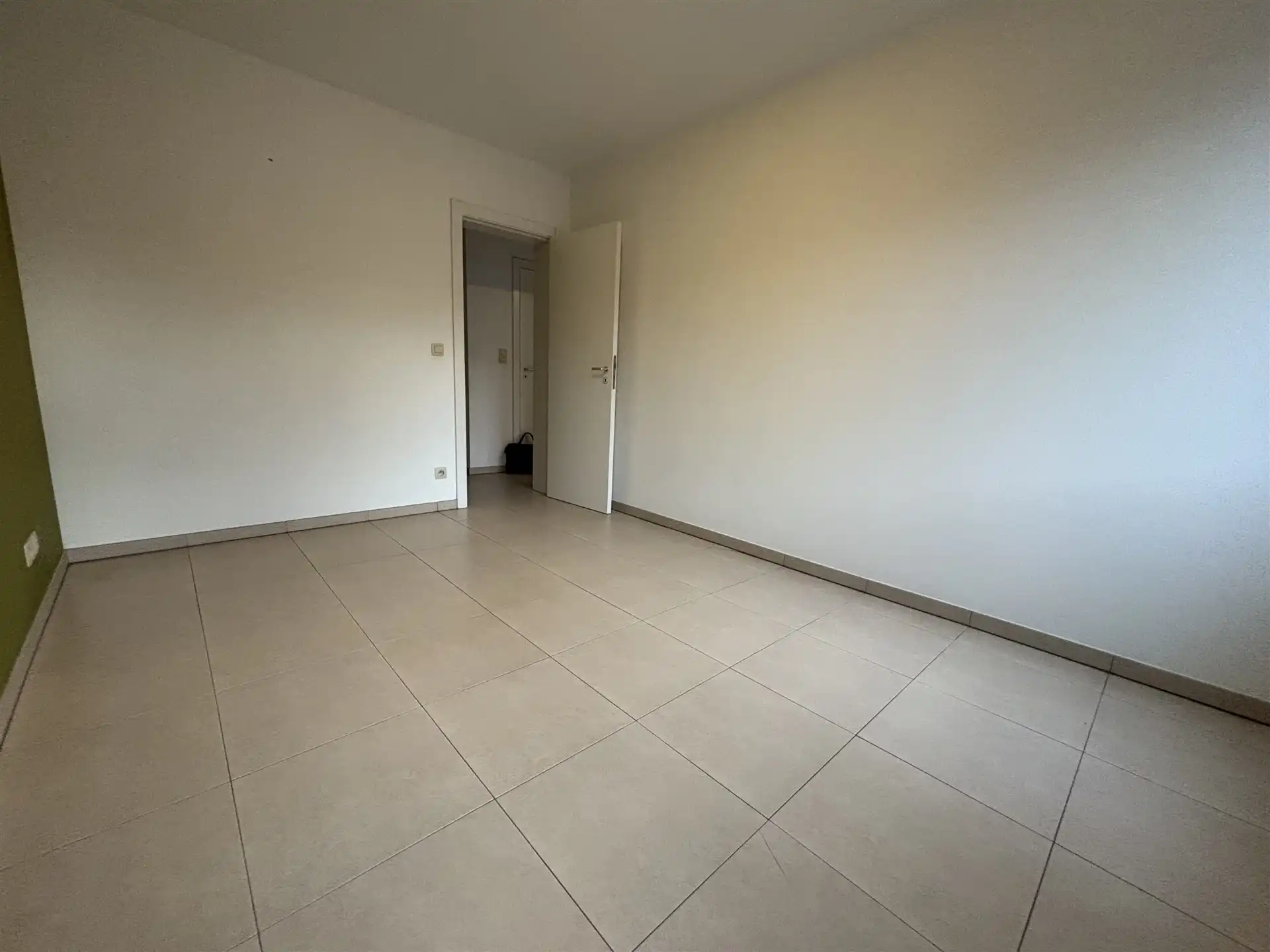 Ruim appartement met 2 slaapkamers in centrum Merchtem  foto 9