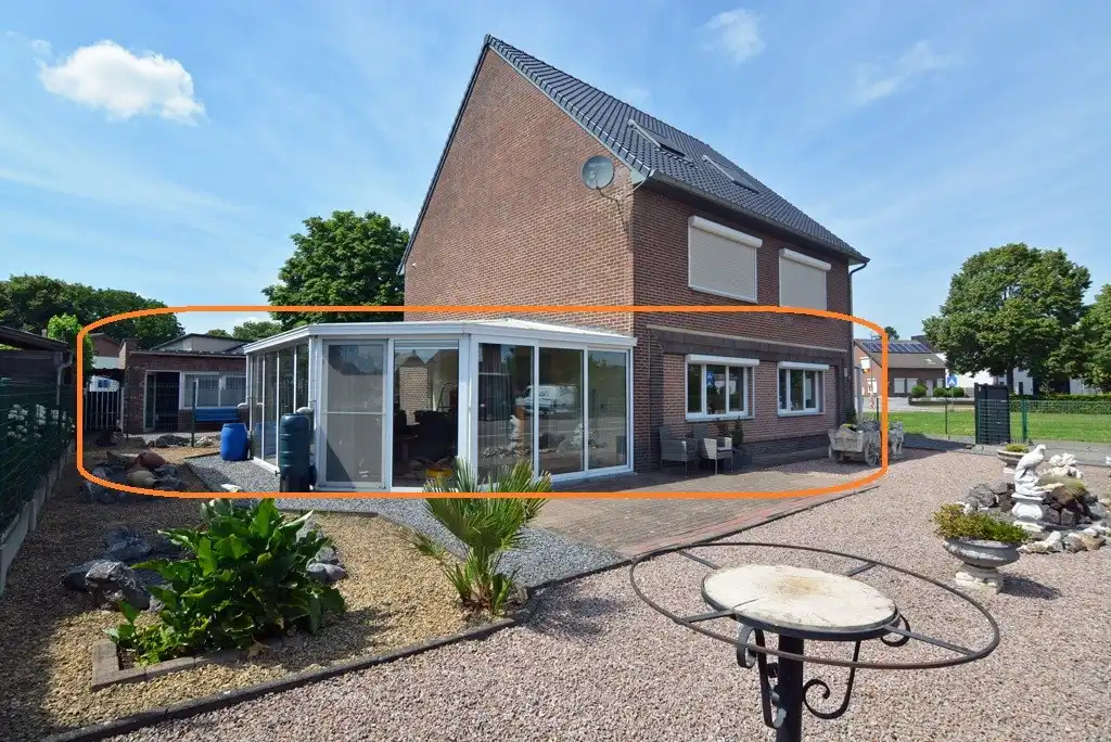 Appartement te huur Neeroetersesteenweg 38 -/1 - 3640 Kinrooi