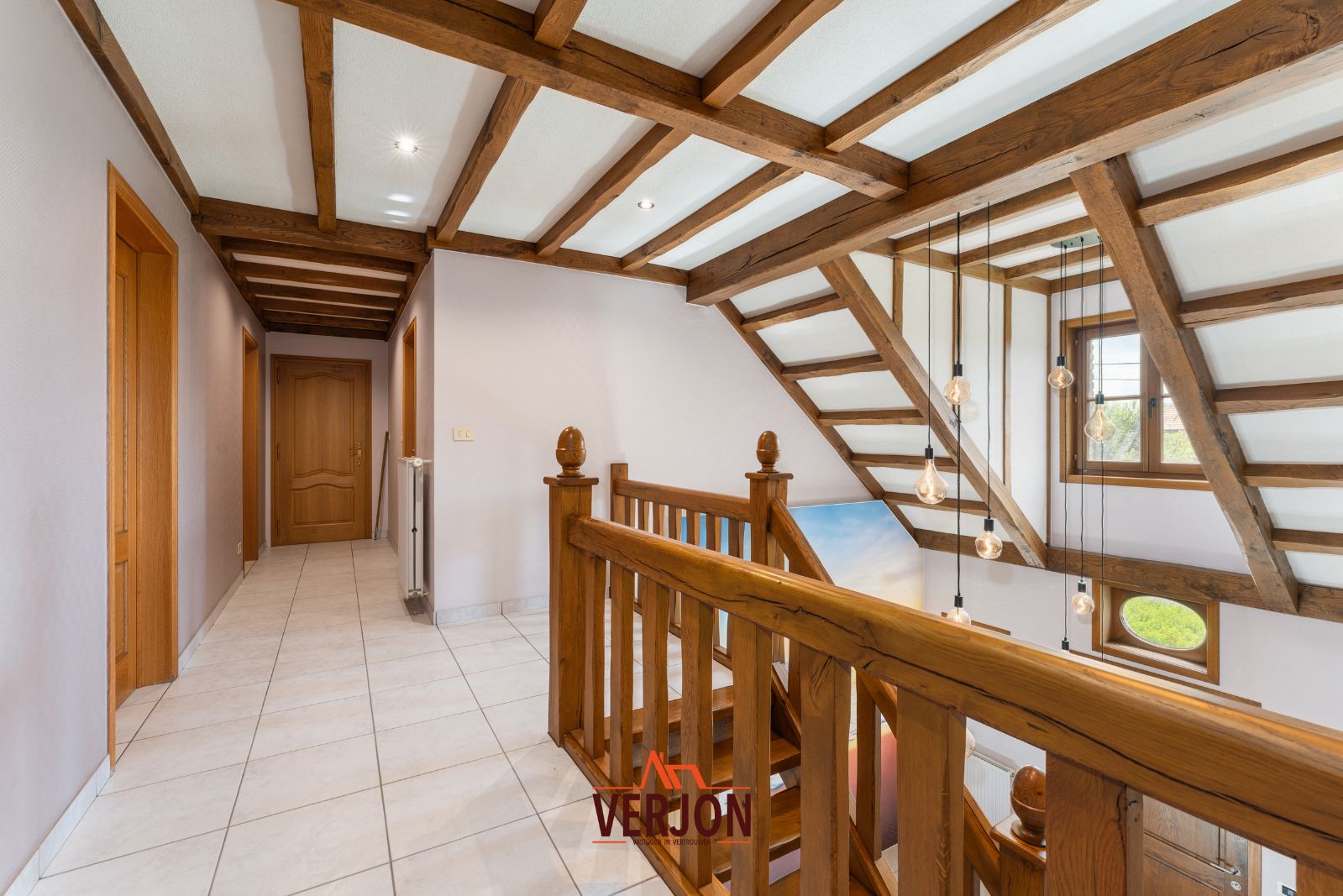 Riante villa op 13.722m2 met 6 slaapkamers, dubbele garage en prachtig vergezicht foto 19