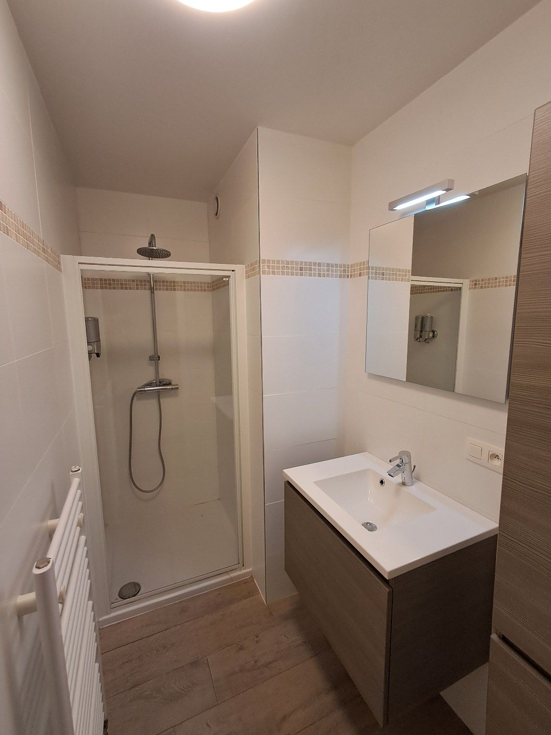 Ruim appartement met prachtig terras te Sijsele! foto 16