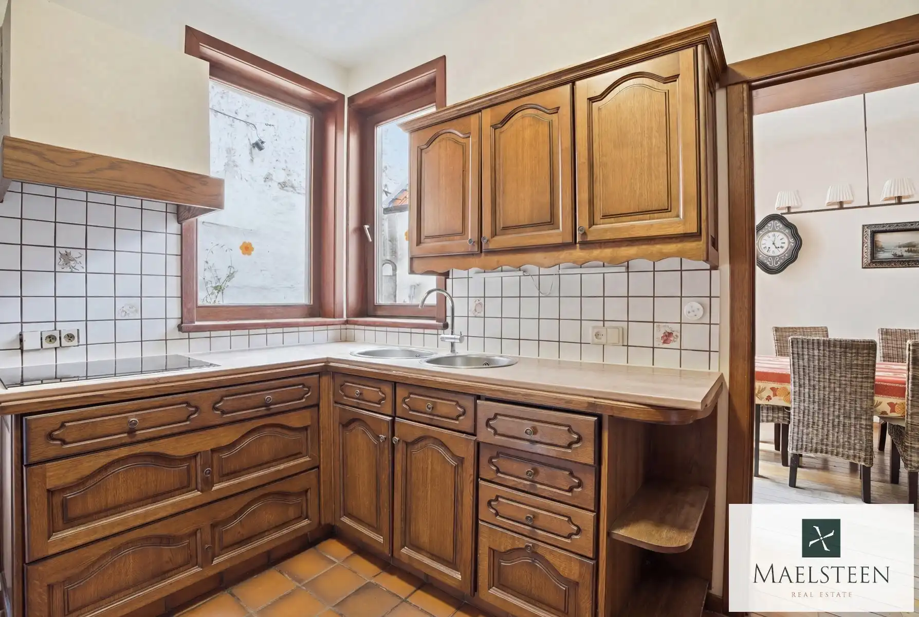Op te frissen woning in het hart van Brugge centrum foto 9