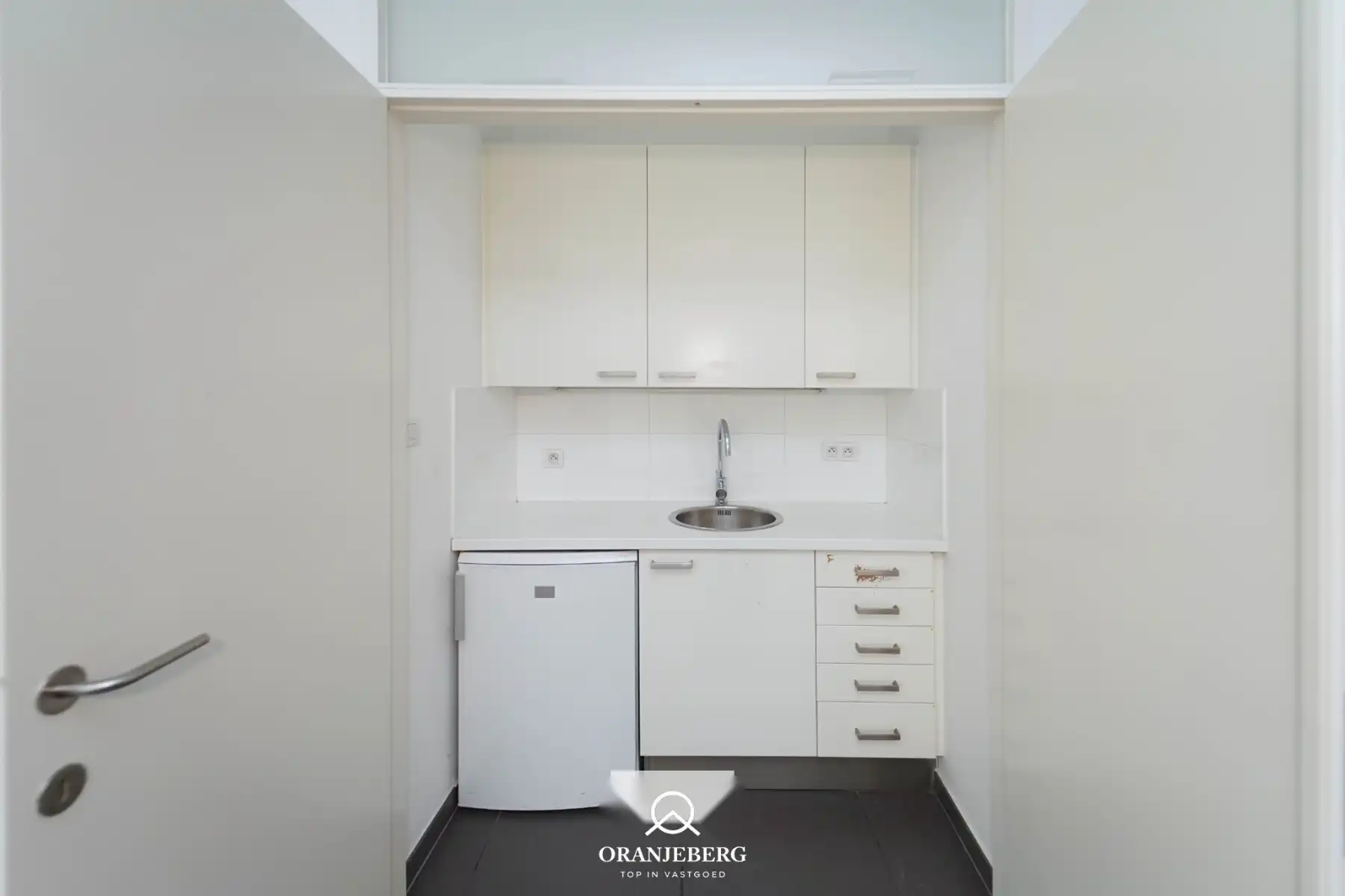 Handelspand 178 m²  te huur in Burgstraat foto 8