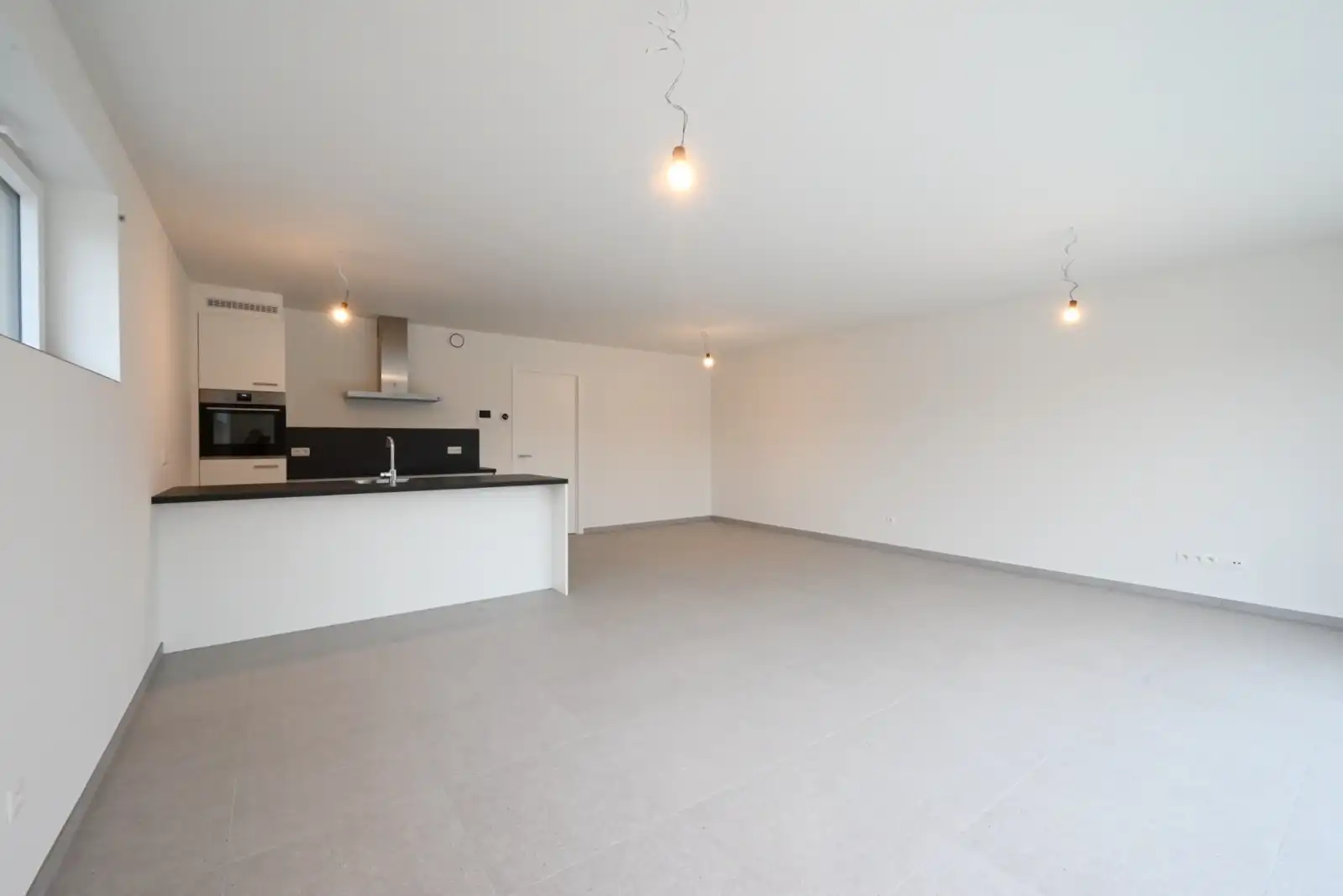 Nieuwbouwappartement te huur in het hartje van Ardooie! foto 2