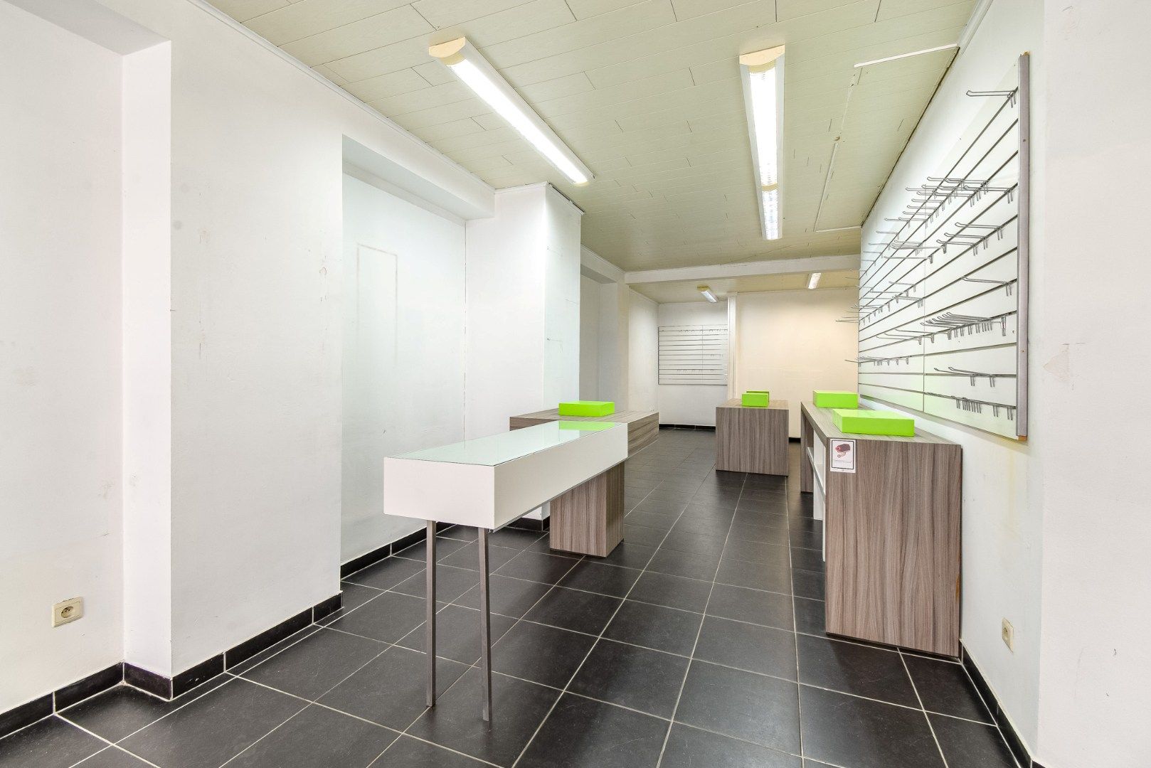 Handelsruimte in centrum Middelkerke foto 3