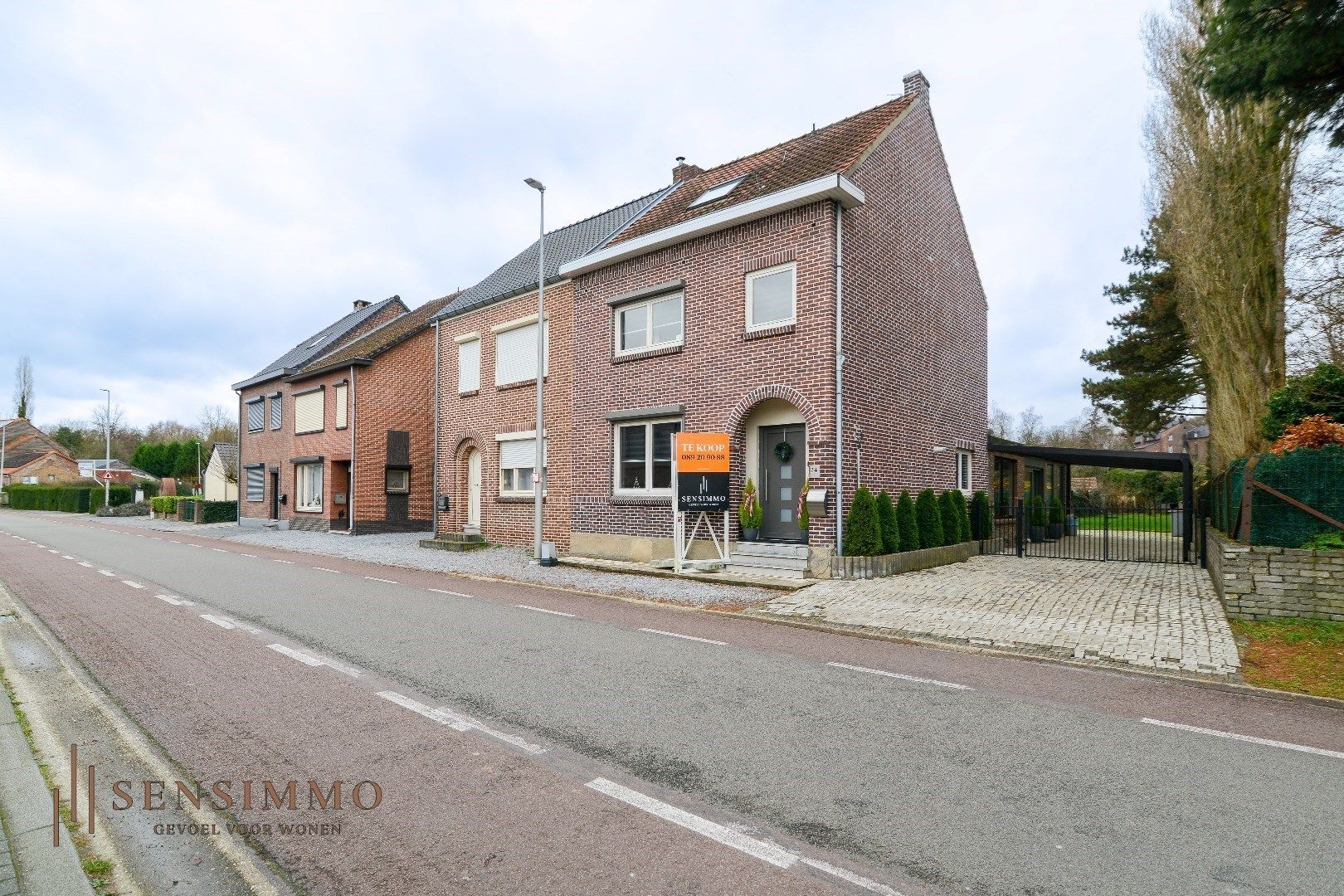 Instapklare half open bebouwing met 4 slaapkamers  in Dilsen-Stokkem foto 2
