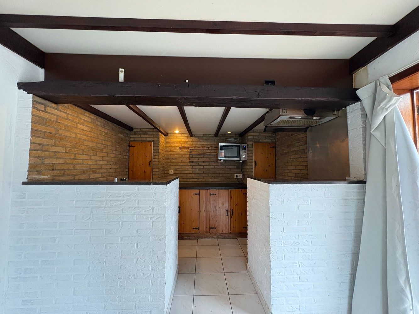 Instapklare woning met 3 slaapkamers en aparte garage foto 2