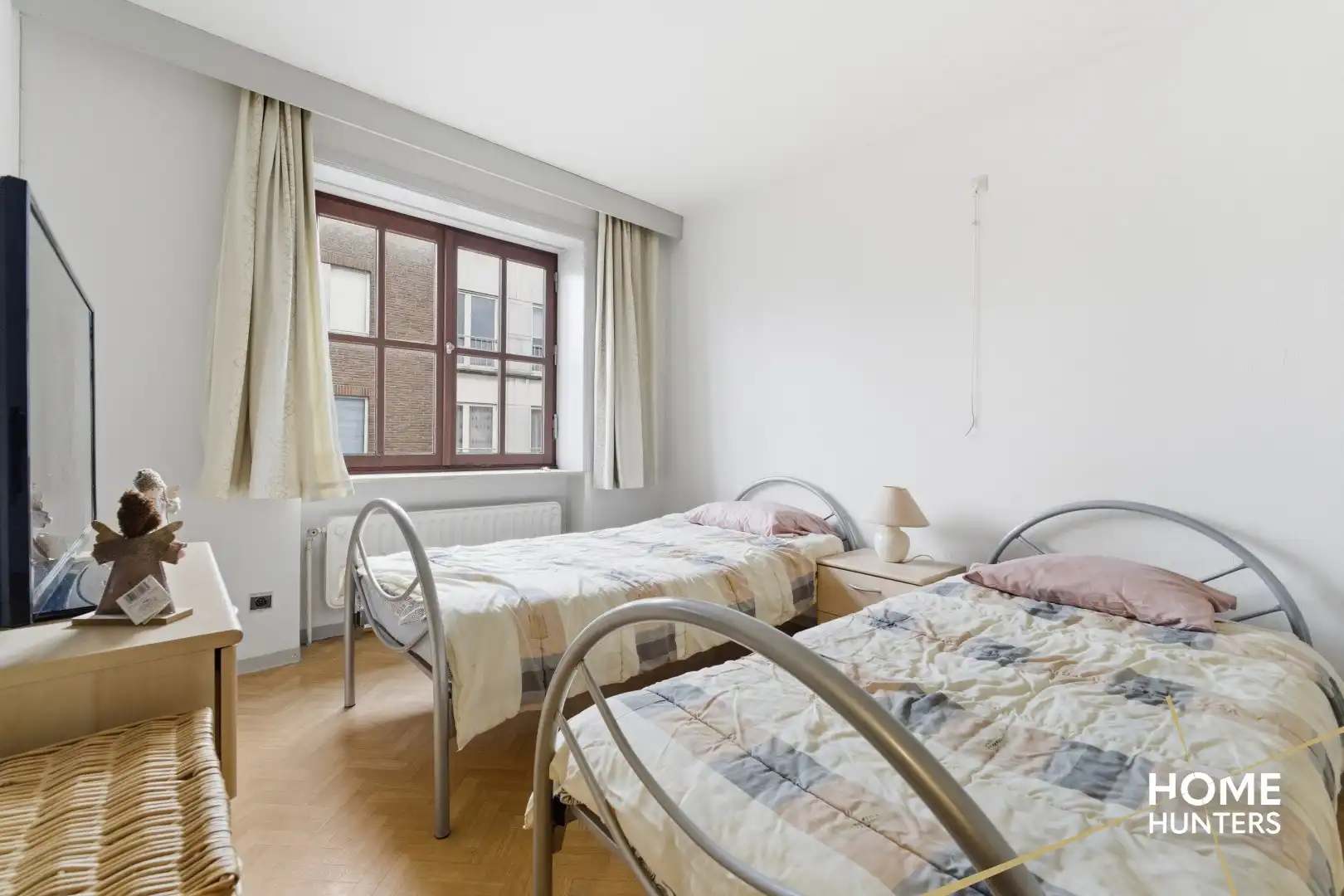 Ruim en lichtrijk te renoveren appartement met 3 slaapkamers op uitstekende locatie te IEper foto 16