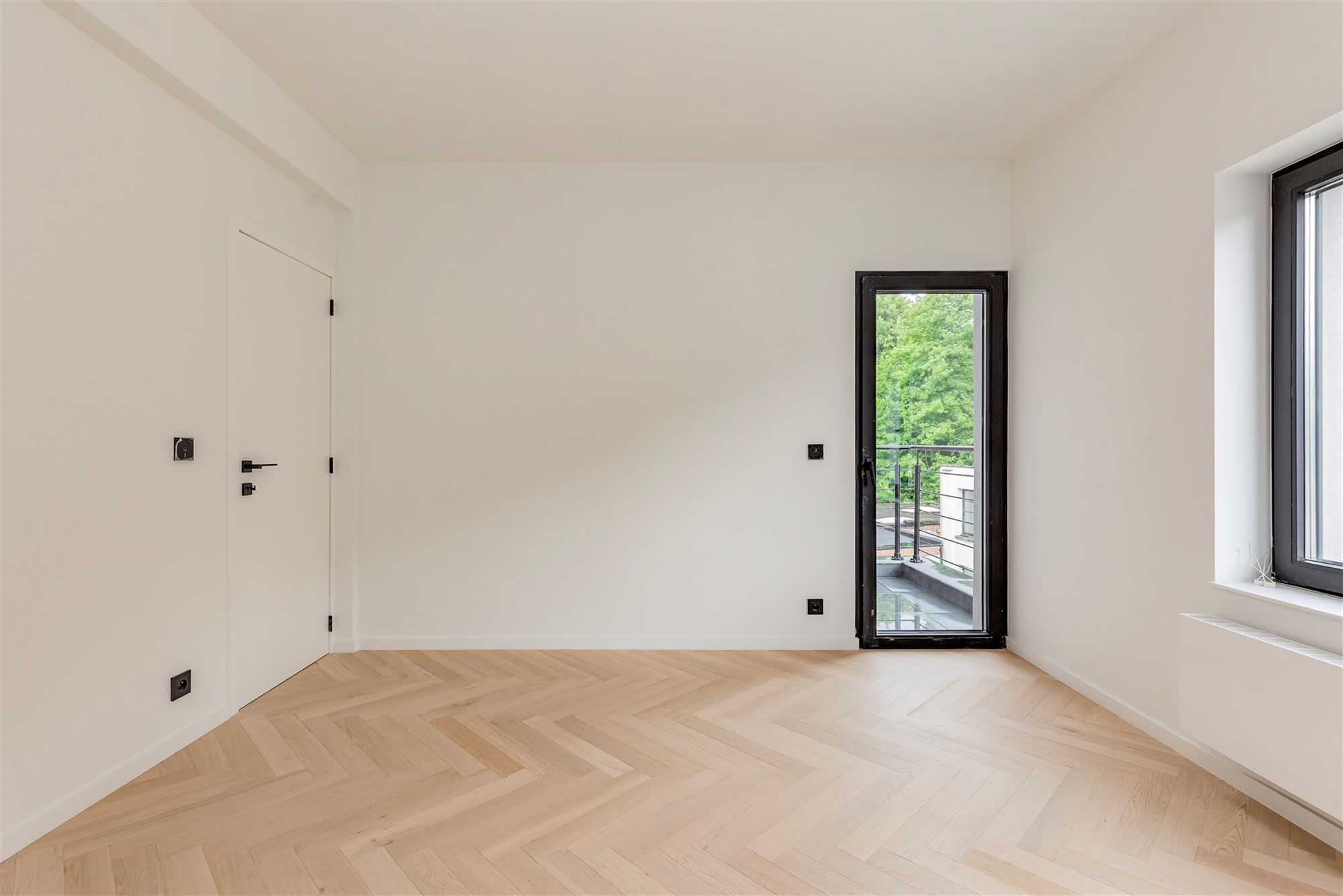 Super-de-luxe gerenoveerd appartement te Mortsel - 2 slk + zuidterras foto 18