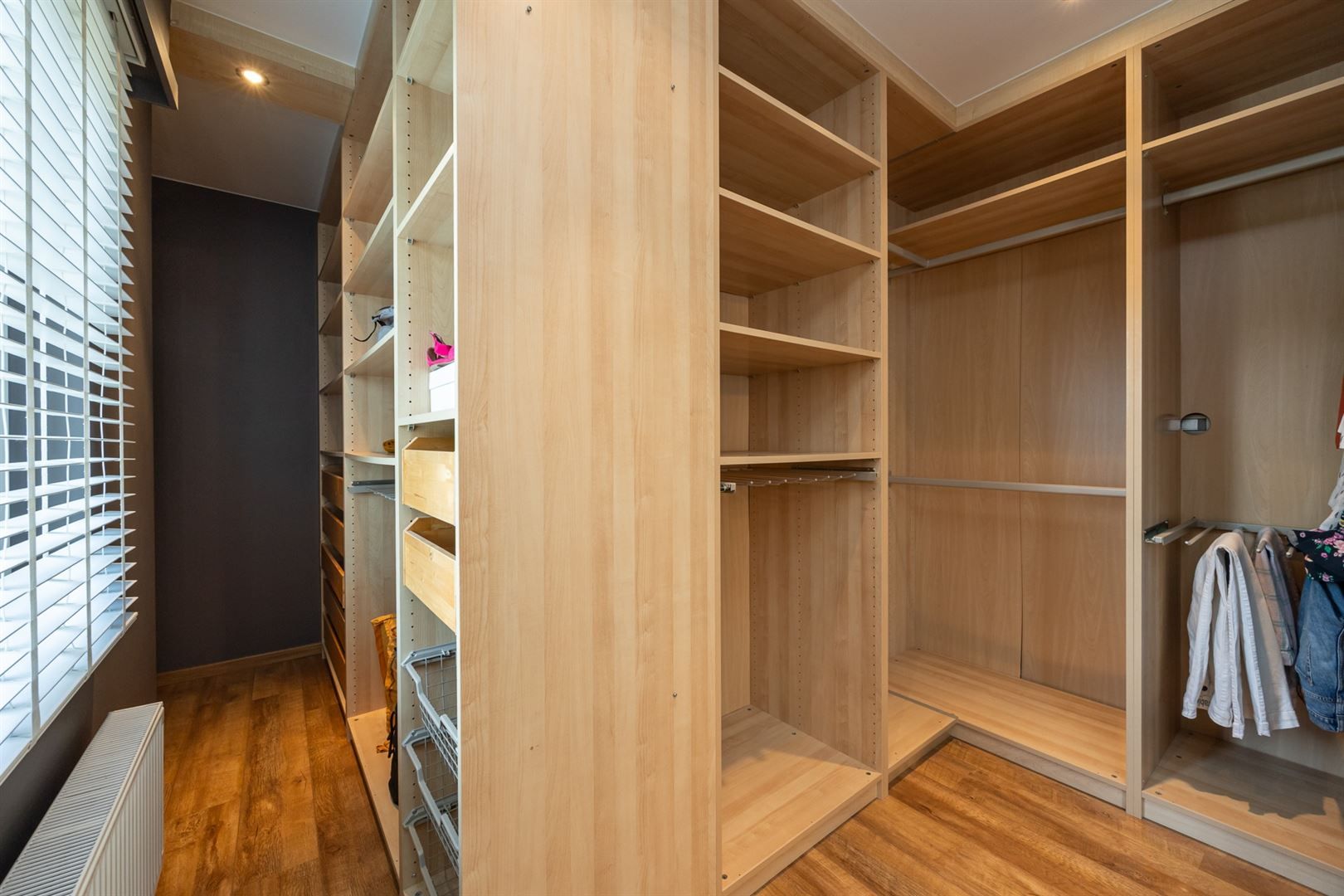 Ruime luxe woning met zwembad in Kapellen foto 16