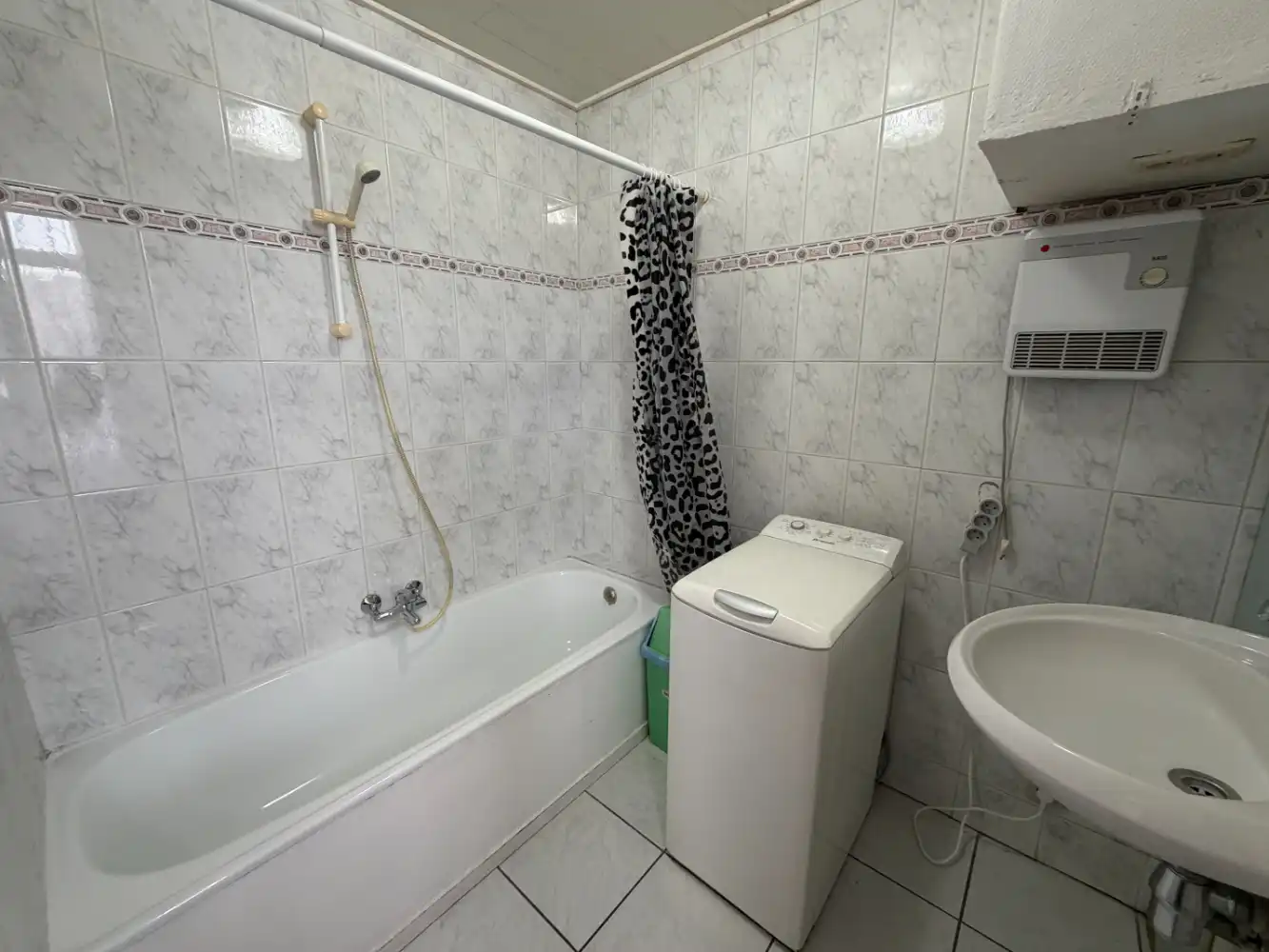 Gemeubeld appartement met één slaapkamer in een gebouw zonder lift. foto 7