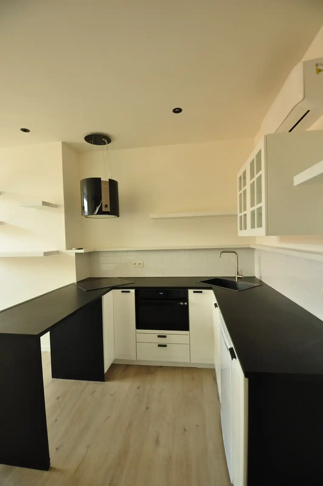 Centraal gelegen appartement te Blankenberge foto 3