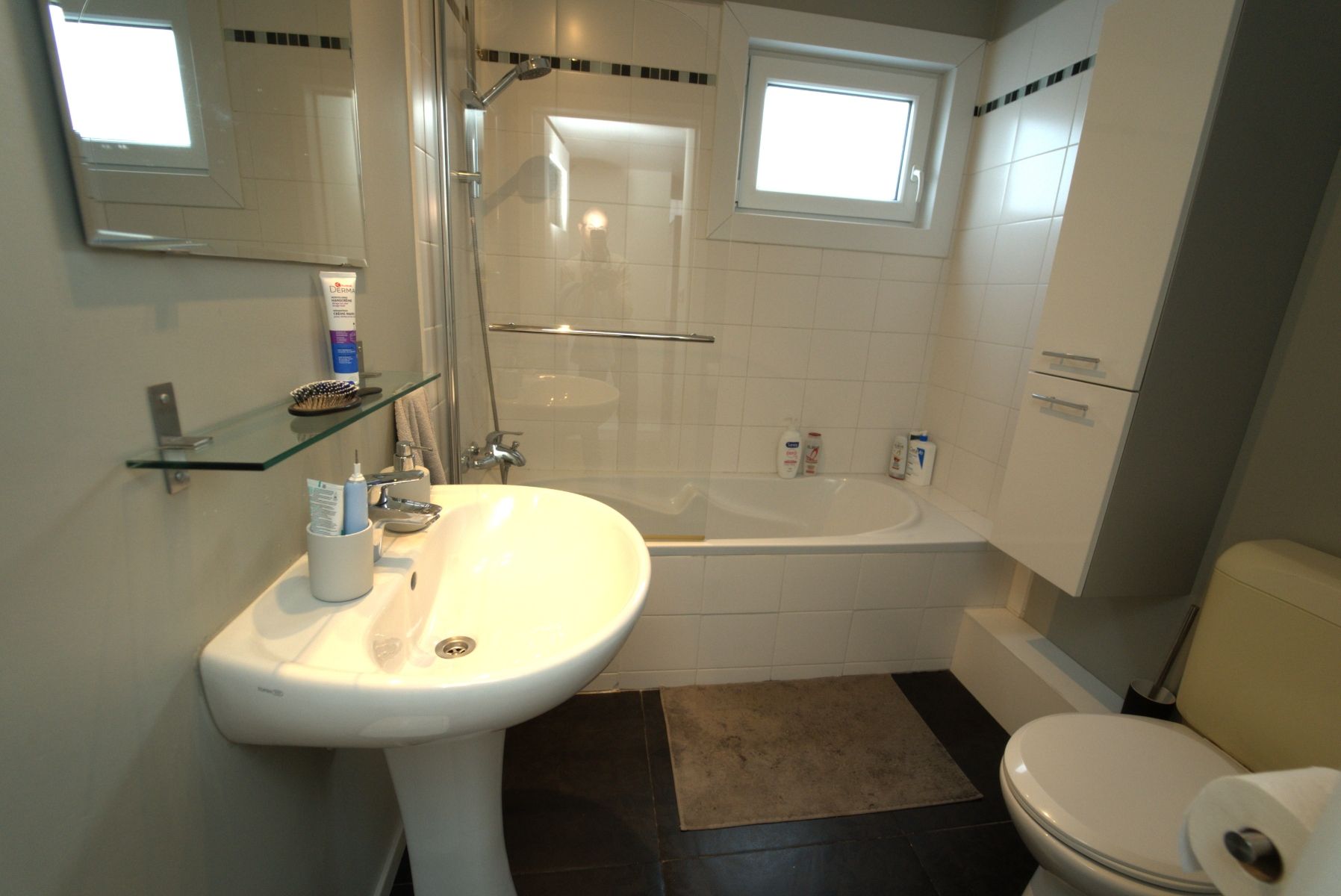 Rijwoning met 3 slaapkamers nabij centrum foto 20