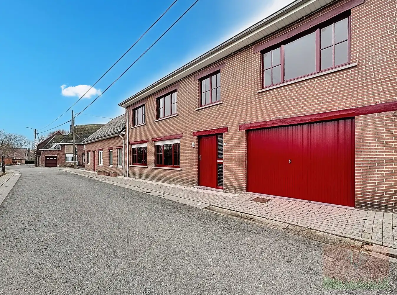 Karaktervolle gezinswoning met 3 slaapkamers en garage in het groene Aaigem foto 2