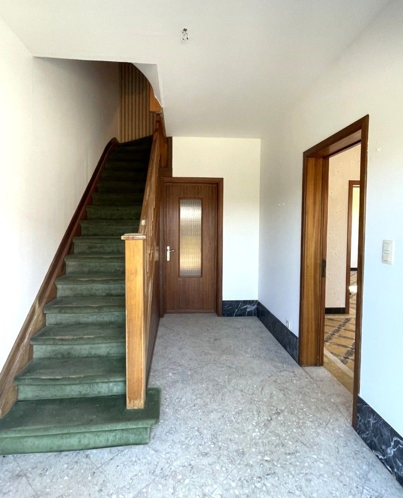 Ruime, te renoveren woning met veel potentieel op 10a14ca foto 3