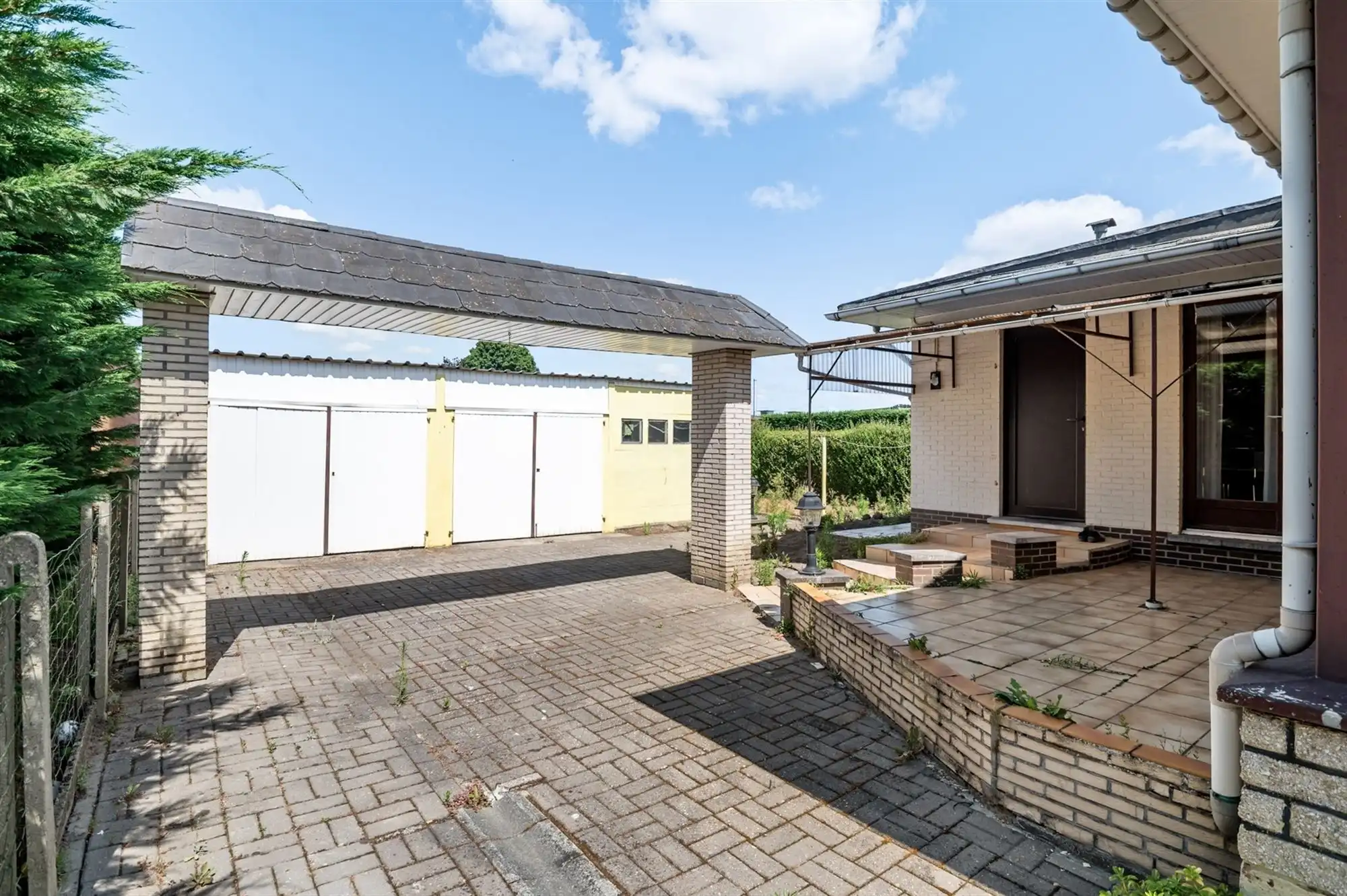 Grondig te moderniseren woning te Putte foto 10