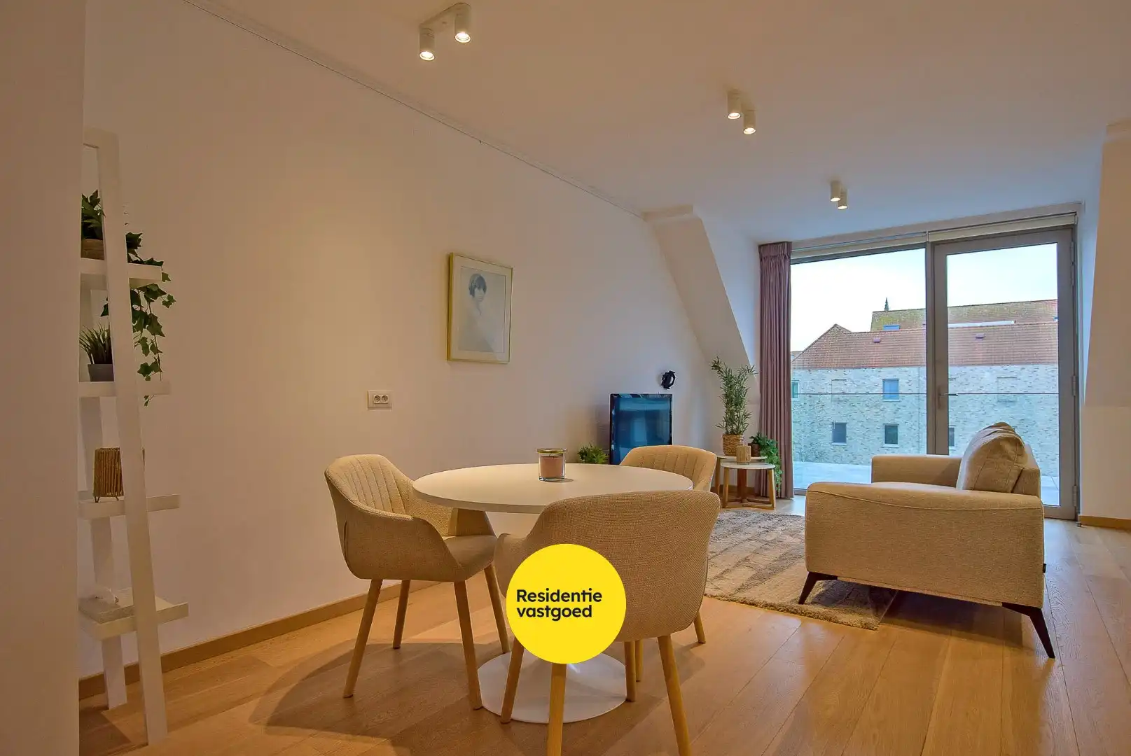 Prachtig 1-slaapkamerappartement (assistentiewoning) in Residentie Clarenhof, uniek wonen in hartje Nieuwpoort.  foto 3