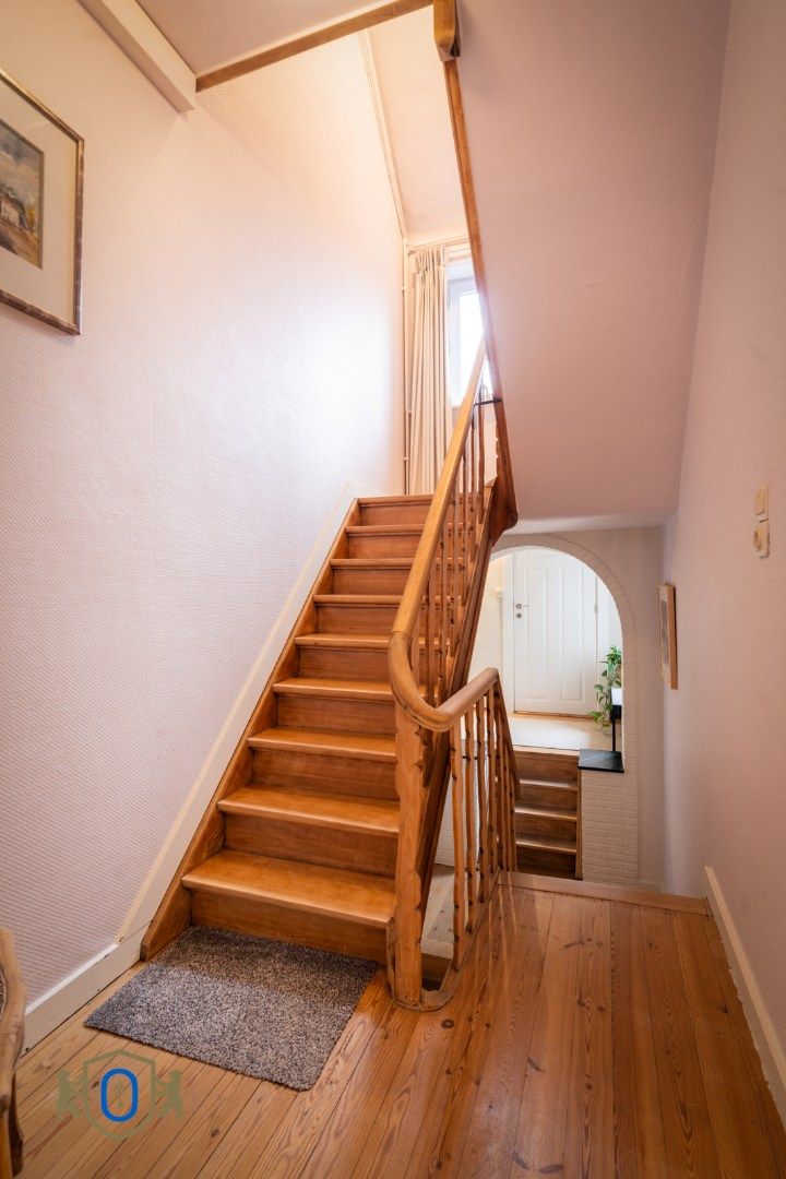 Brugse 3-slpkr herenwoning met studio & romantische tuin foto 24