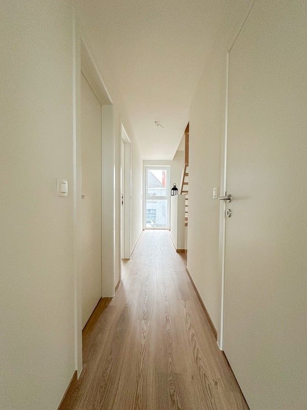 Hectaar bouwt twee ruime halfopen woningen te Serskamp foto 8