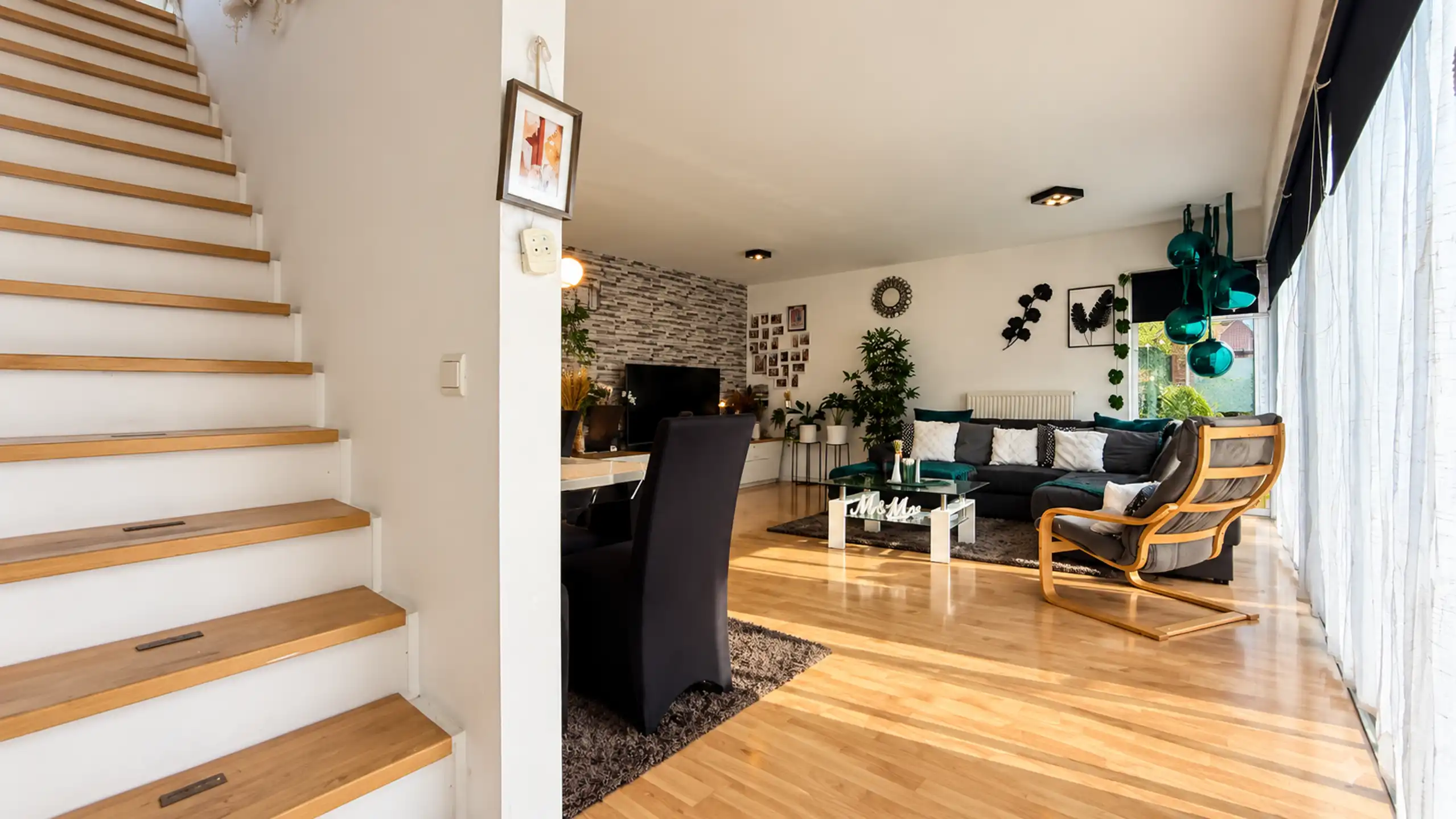 Rustig wonen in HDS, halfopen woning met 3 slaapkamers! foto 2