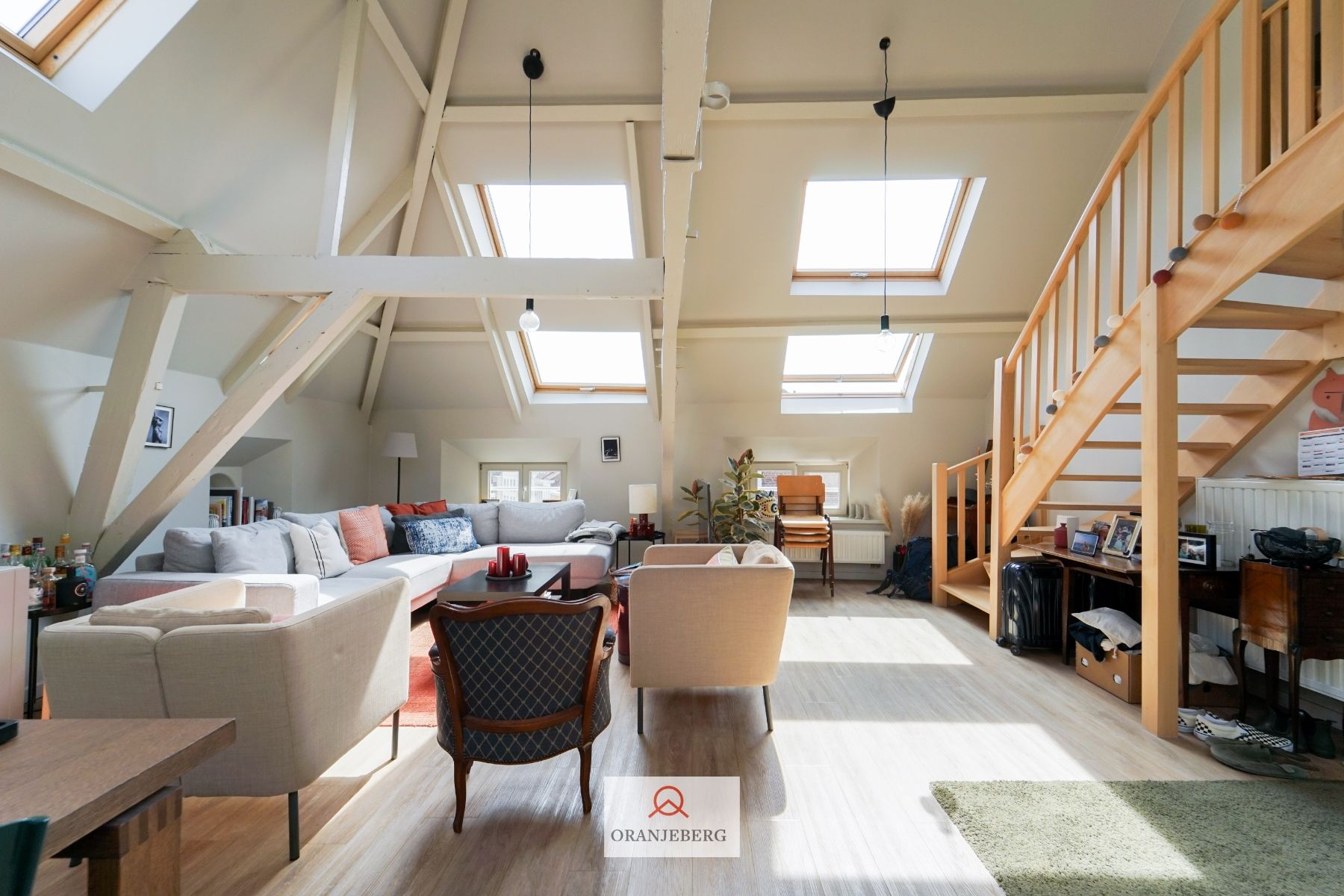 Prachtig appartement in statig gebouw aan de Kalandeberg hartje Gent-centrum foto {{pictureIndex}}