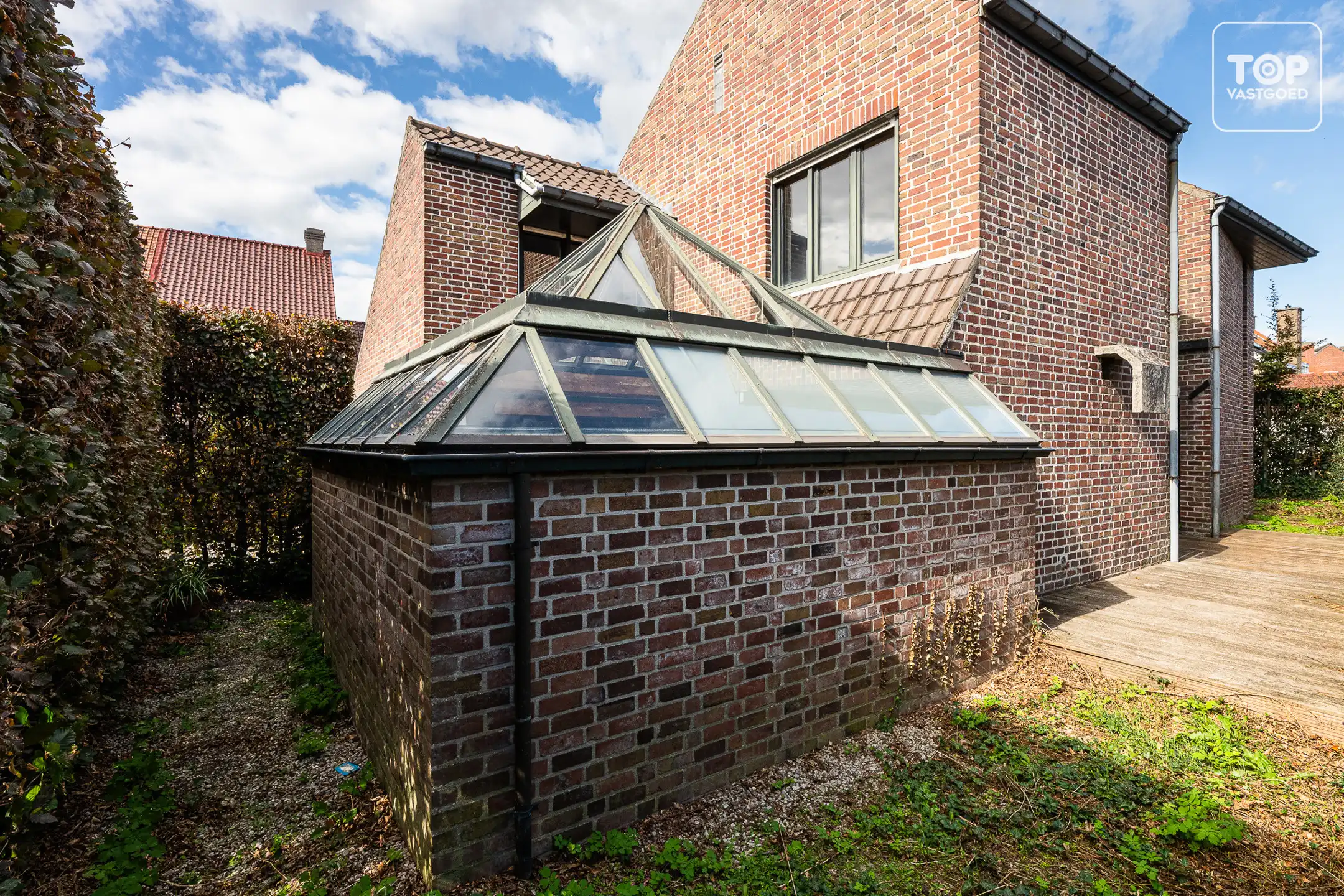 Architecturale woning met 4 slaapkamers en dubbele garage foto 26
