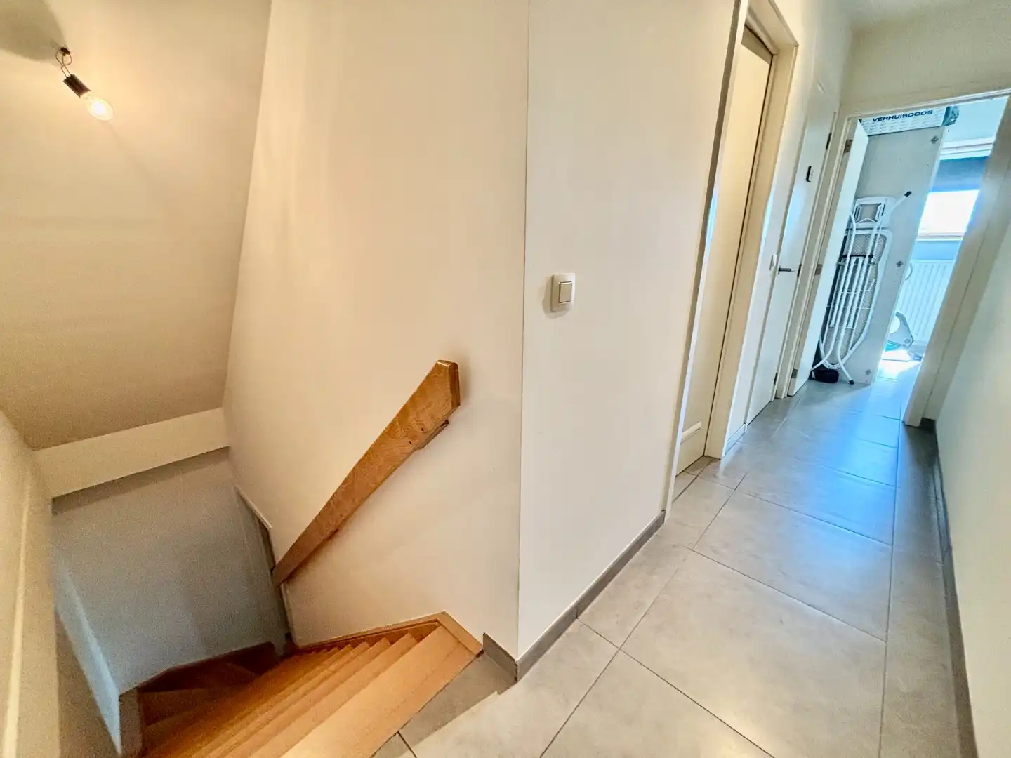 Ruim duplexappartement met dubbele garage te Kachtem. foto 17