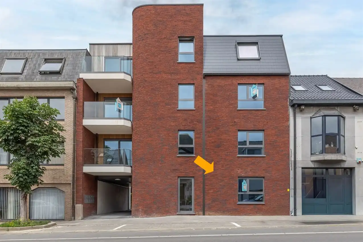 Gelijkvloers éénslaapkamer appartement met tuintje foto 2