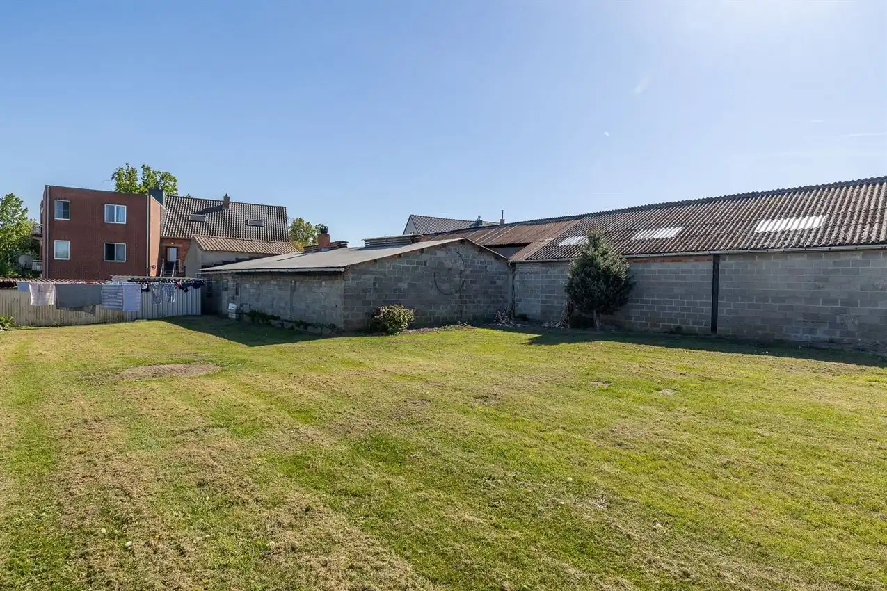 Ruime woning met mooi tuindeel op wandelafstand van centrum foto 18