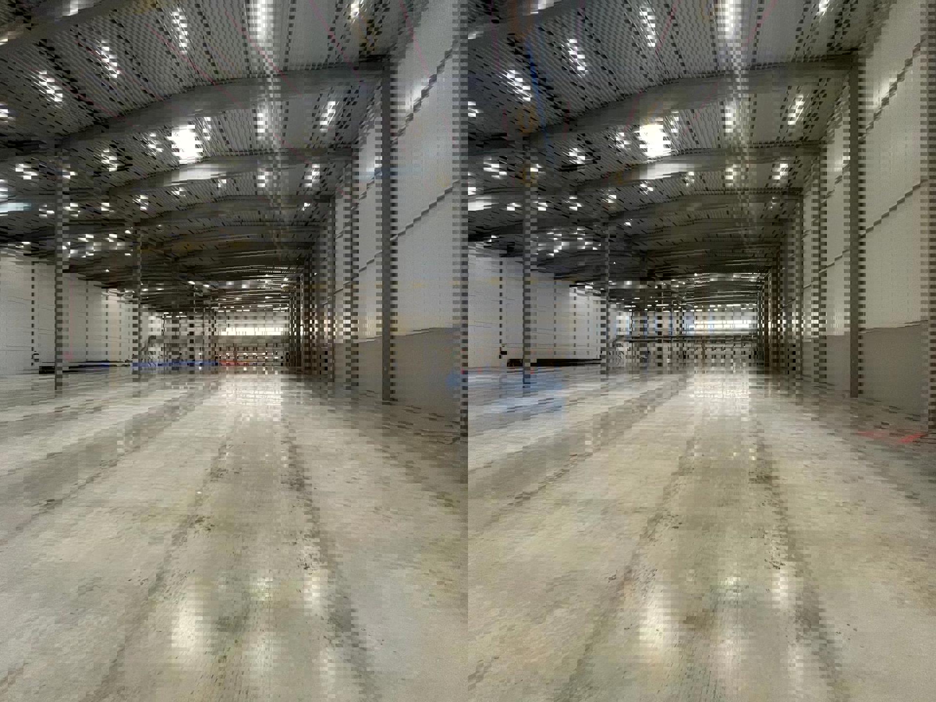 TE HUUR - Boom logistiek magazijn 6.516m² met 7 loskades foto 4