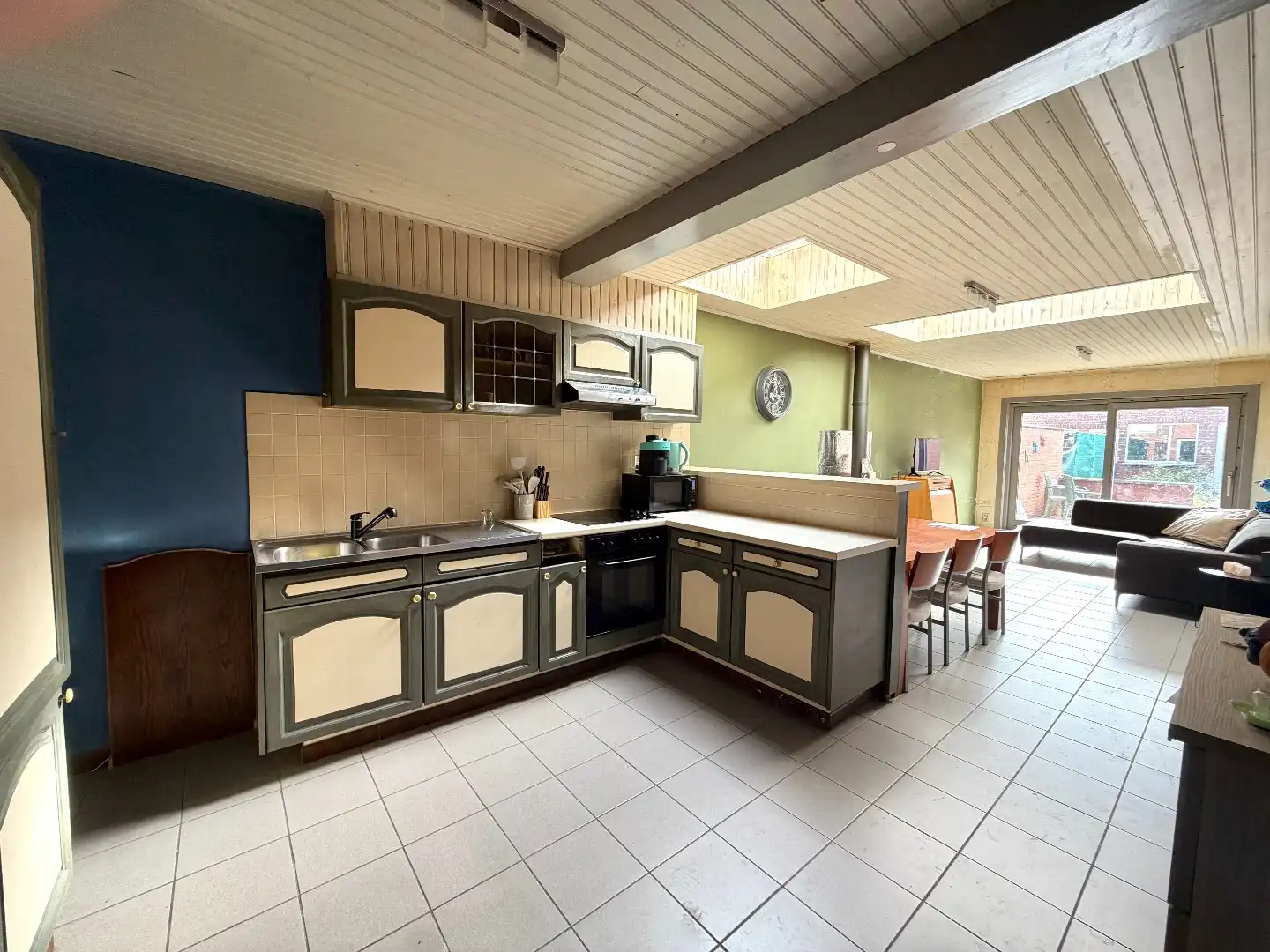 Rijwoning met garage te koop te Harelbeke foto 7