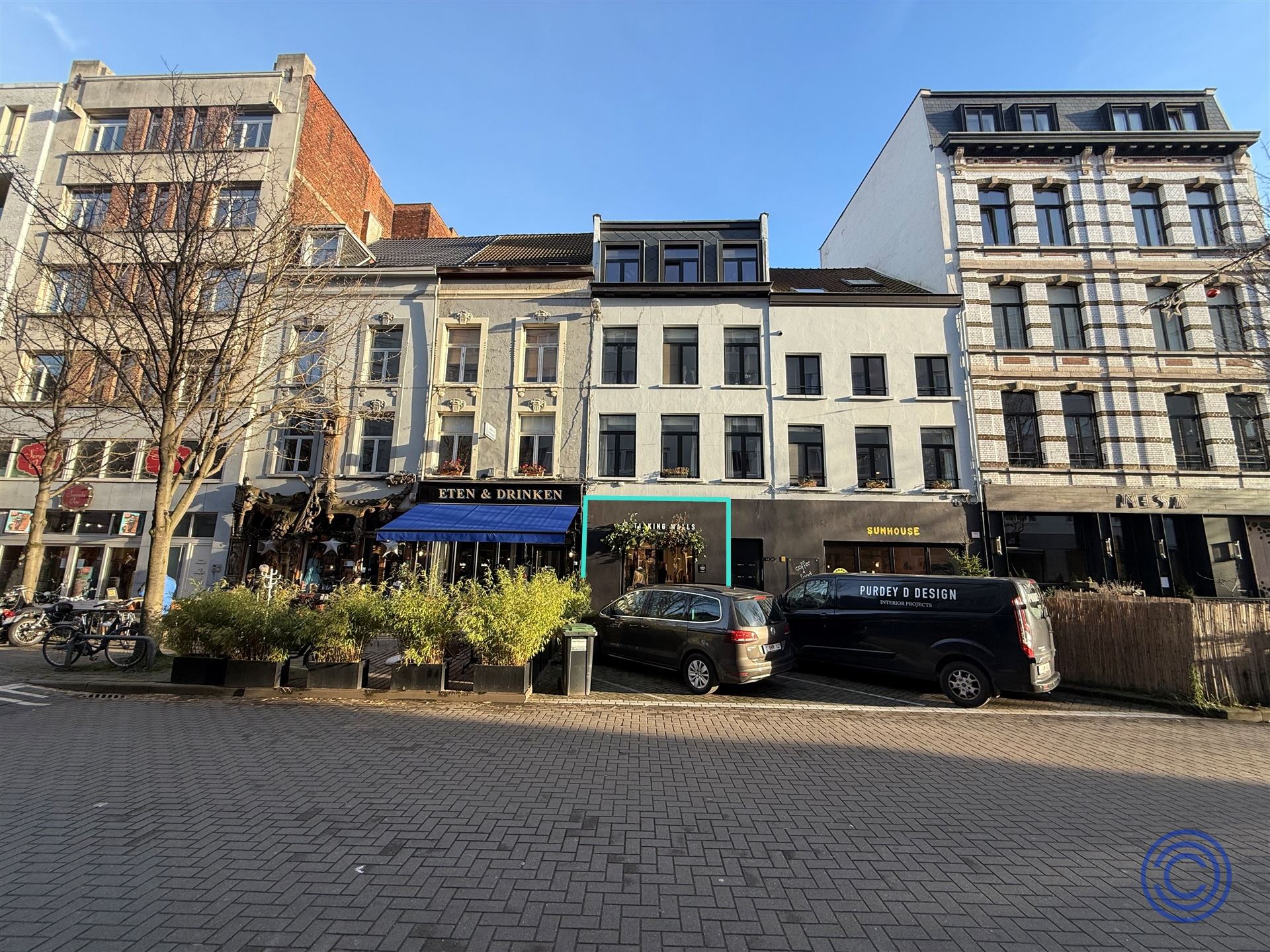 Stijlvolle winkel ca. 80m² op de gekende Kloosterstraat! foto {{pictureIndex}}