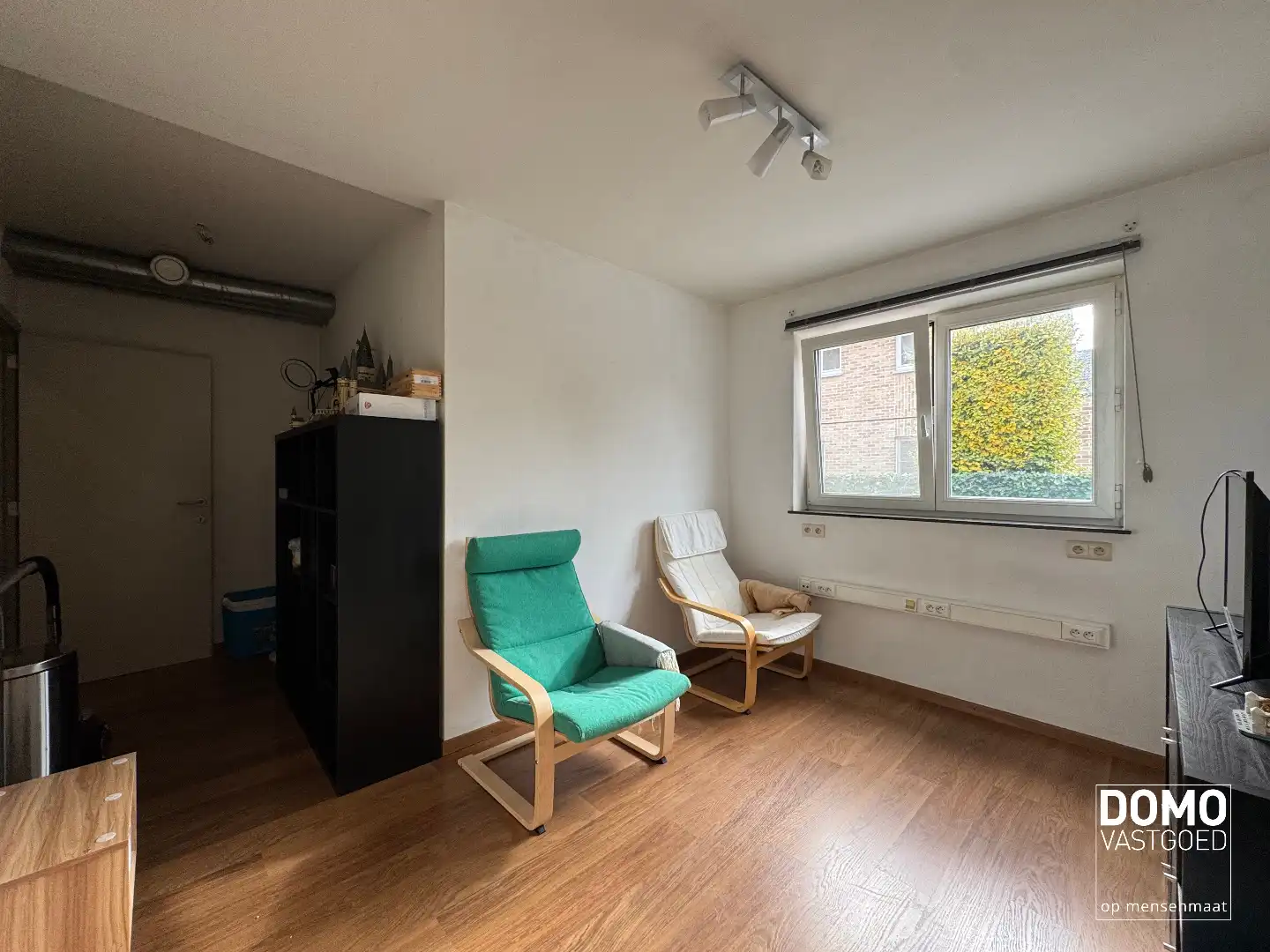 RUIM GELIJKVLOERS APPARTEMENT MET 2 SLAAPKAMERS, INLOOPDRESSING, PRIVATIEF TERRAS EN PARKEERPLAATS IN DIEPENBEEK foto 8