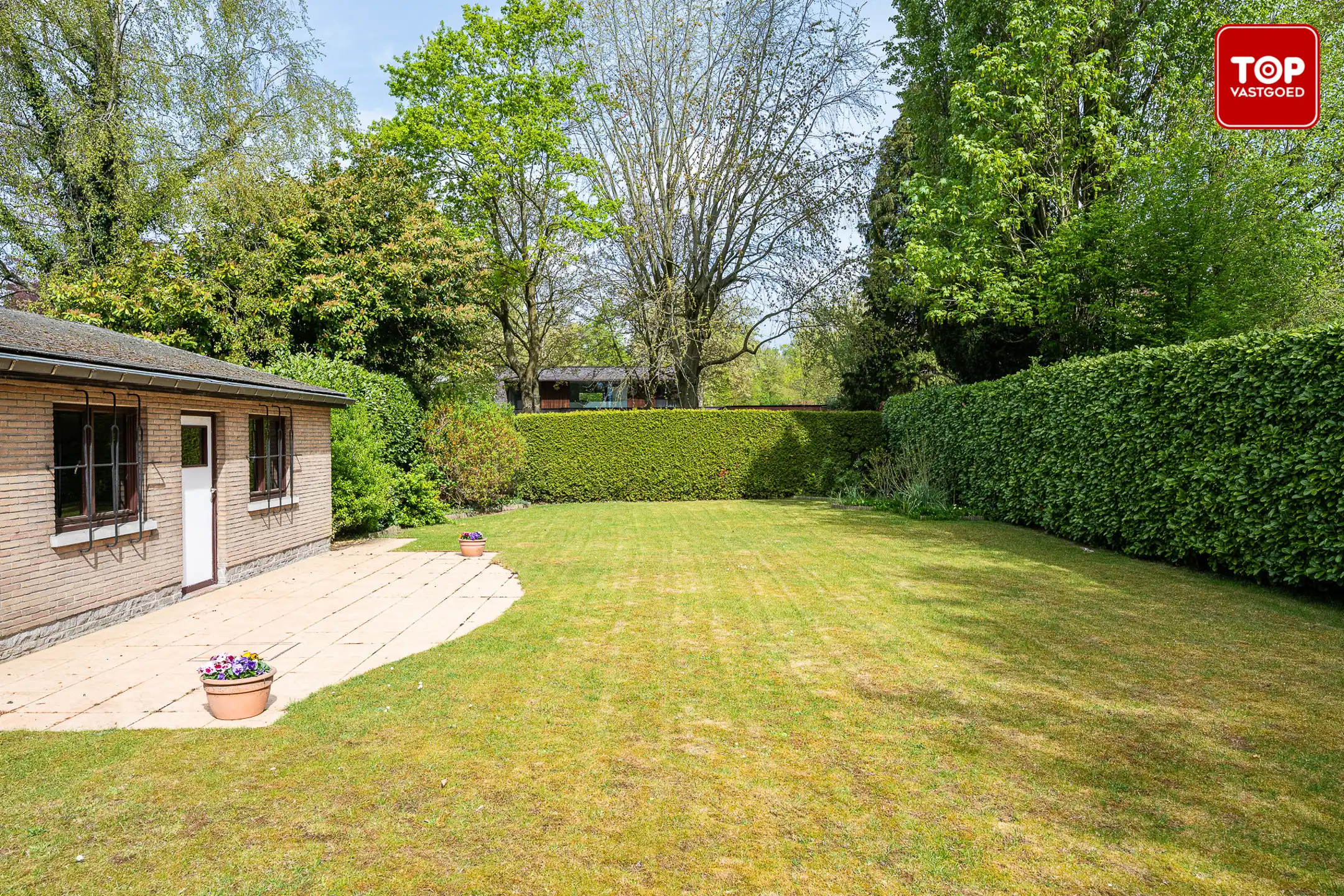 Te renoveren karaktervolle villa met 4 slaapkamers, gelegen op een perceel van 900 m². foto 28