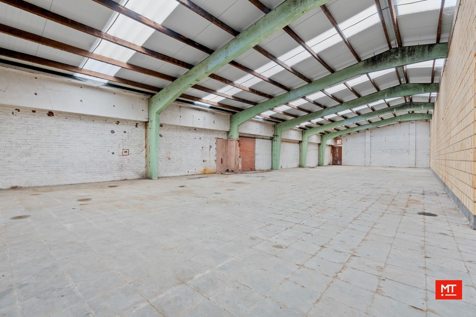 KMO-unit (343 m²) te koop op slechts 7 min van de Noorderring van Ieper foto 5