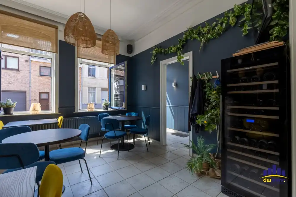 Instapklaar eetcafé met groot terras over te nemen in Deerlijk foto 4