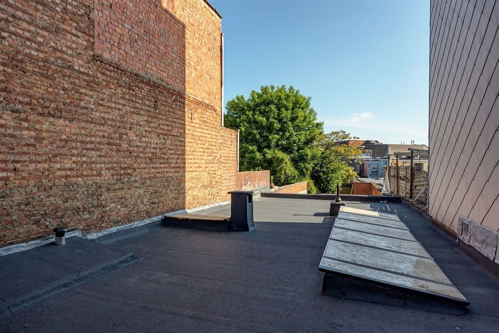 Gerenoveerde handelsruimte én duplex app foto 17