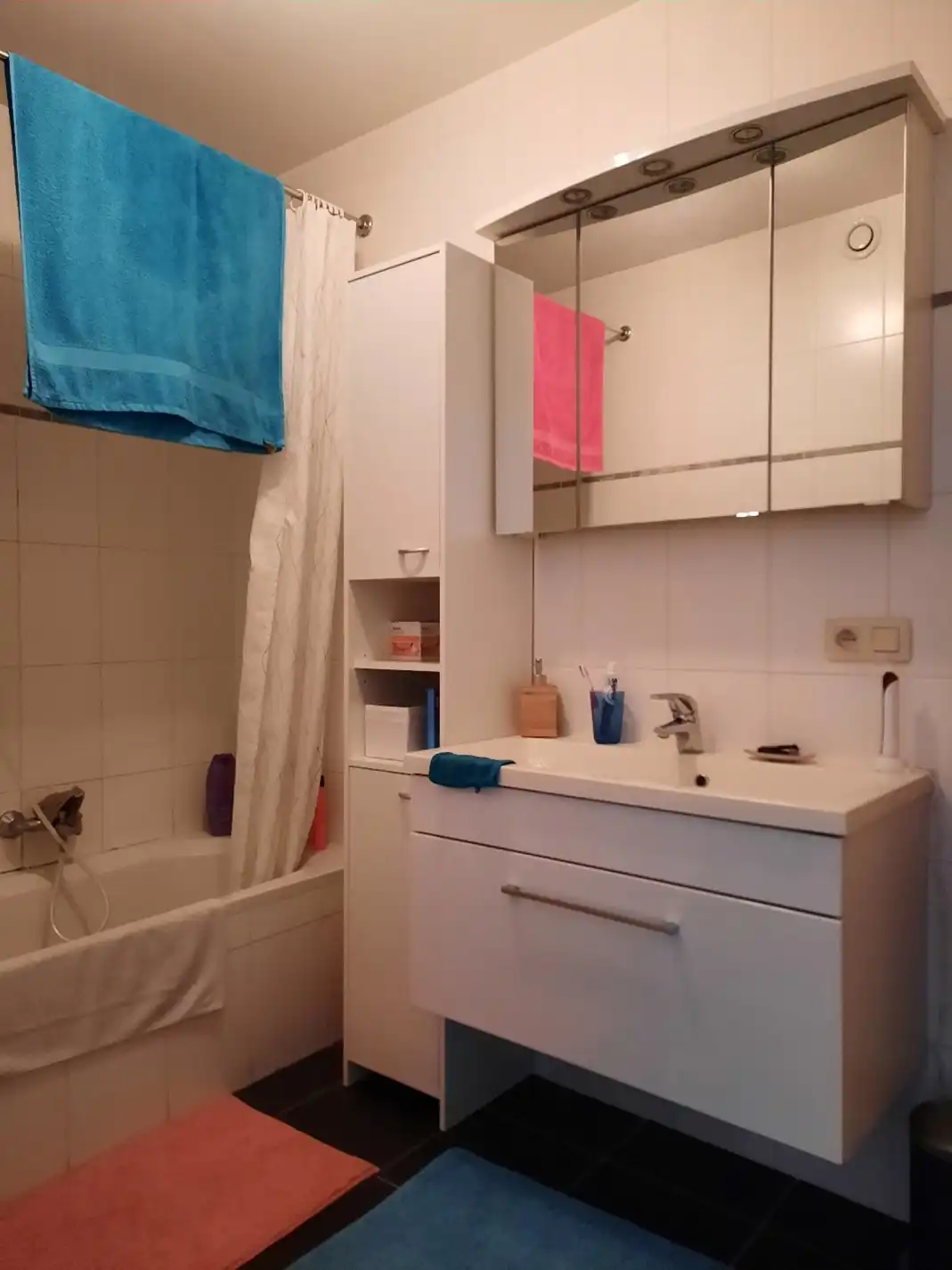 Sint Andries: recent appartement met 1 slpk foto 11