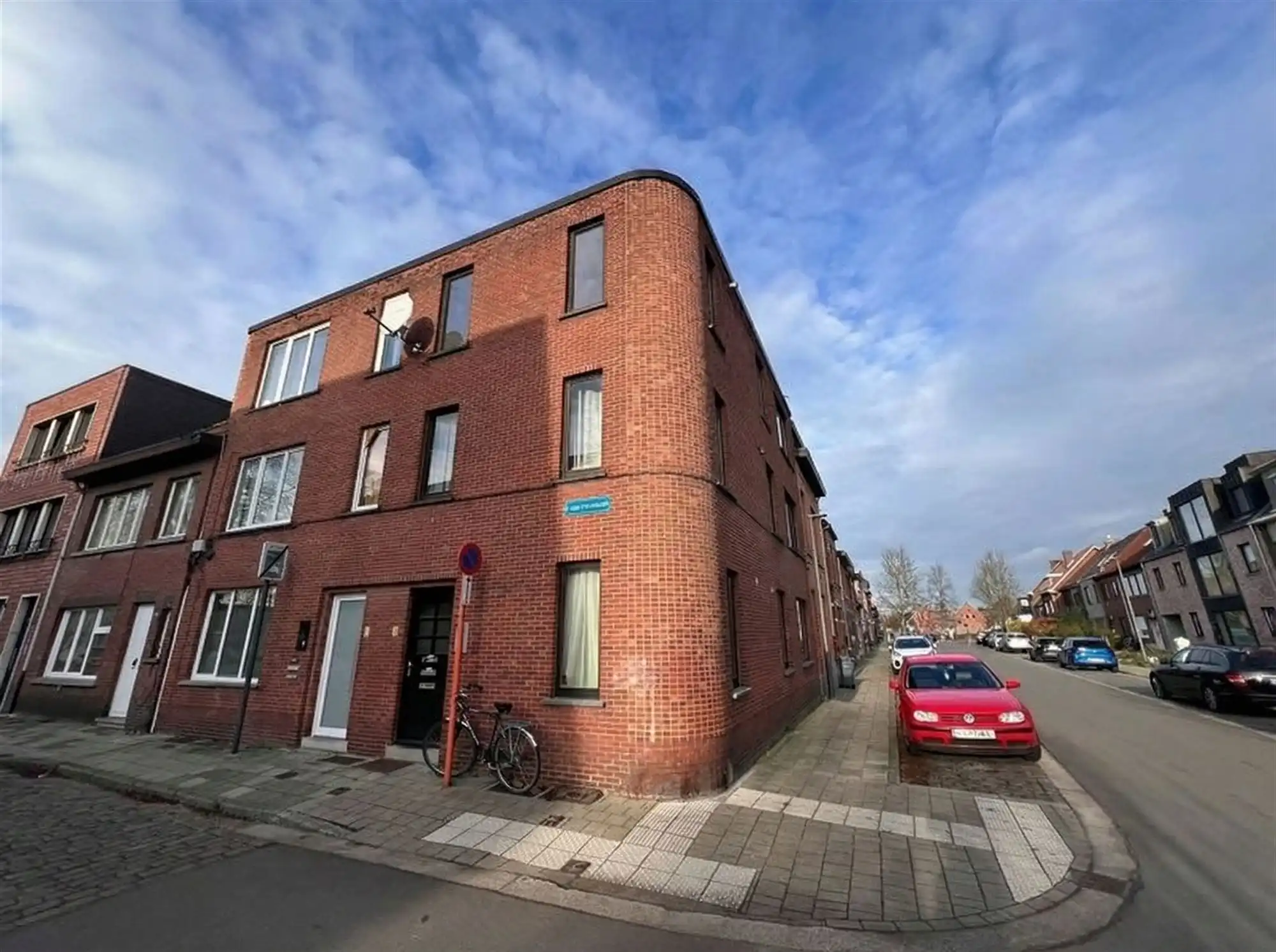 Opbrengsteigendom – appartementsgebouw met 3 wooneenheden foto 2