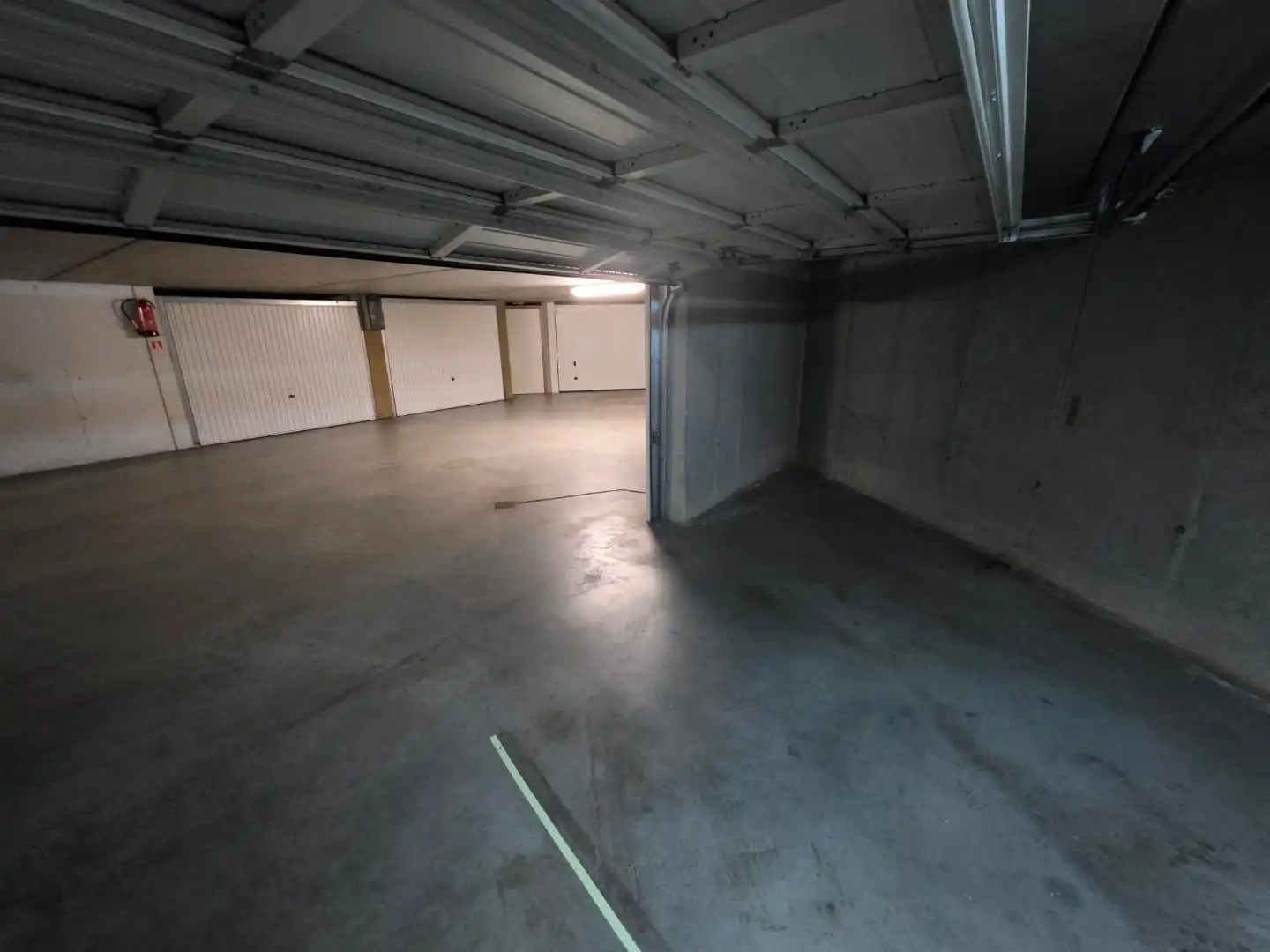Dubbele garagebox - ondergrond, ruim en vlot bereikbaar foto 10