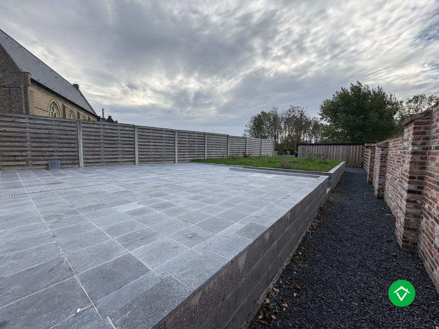 Te koop: gerenoveerde, lichtrijke woning met 3 slaapkamers en tuin te Middelkerke foto 50