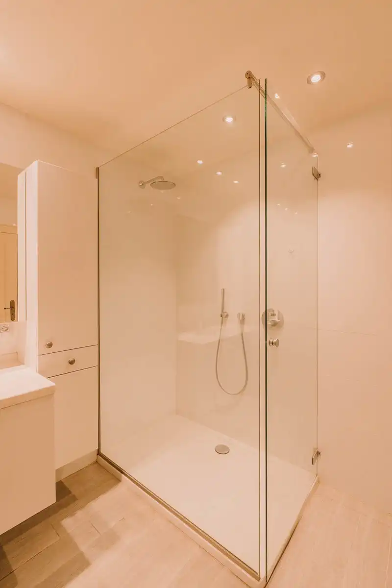 Instapklaar gelijkvloers appartement met riant ruimtegevoel foto 11