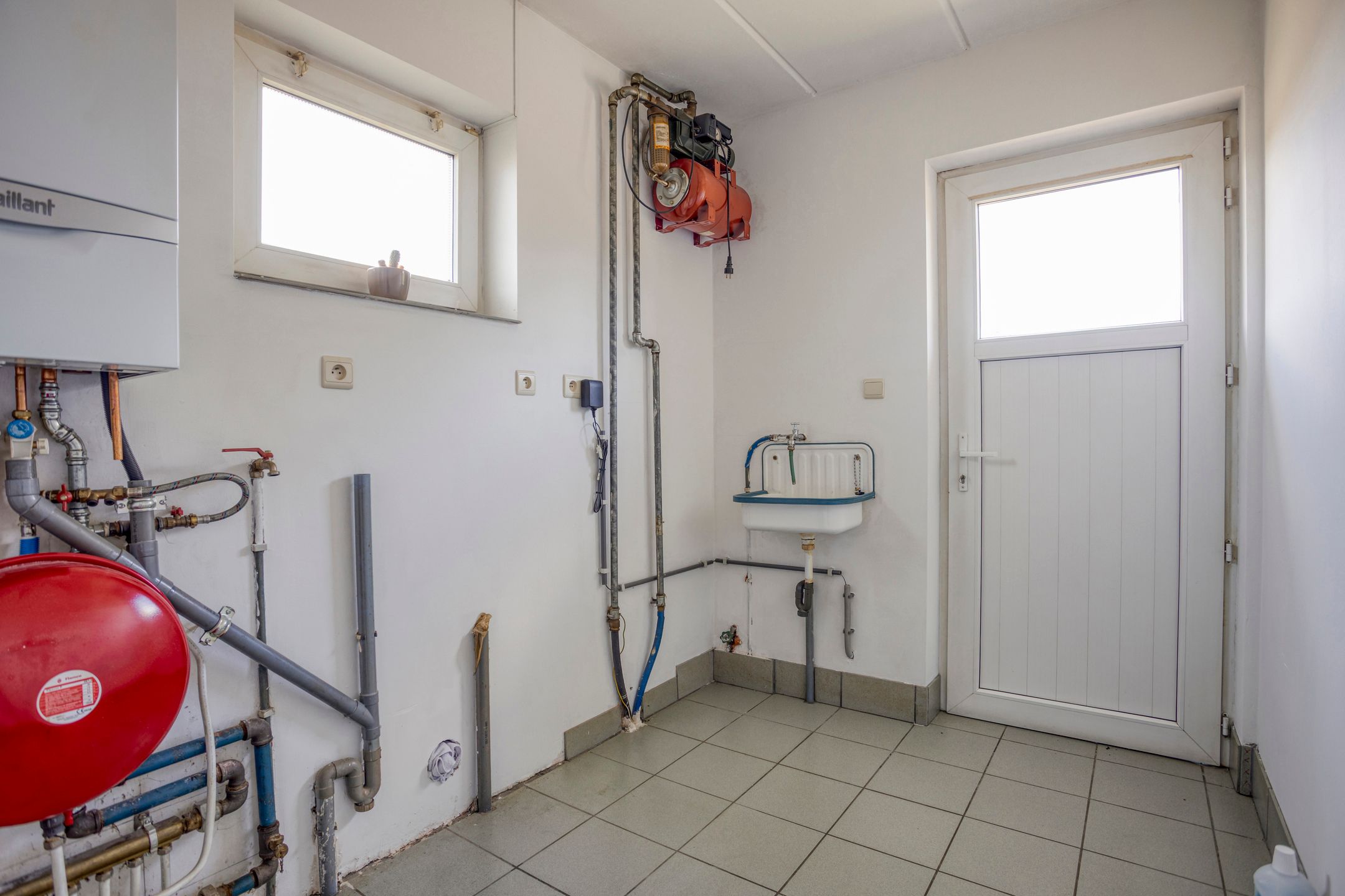 Gelijkvloerse, instapklare woning met ruime zolder foto 13